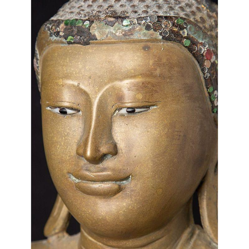 Beautiful Antique Bronze Mandalay Buddha Statue from Burma For Sale 10