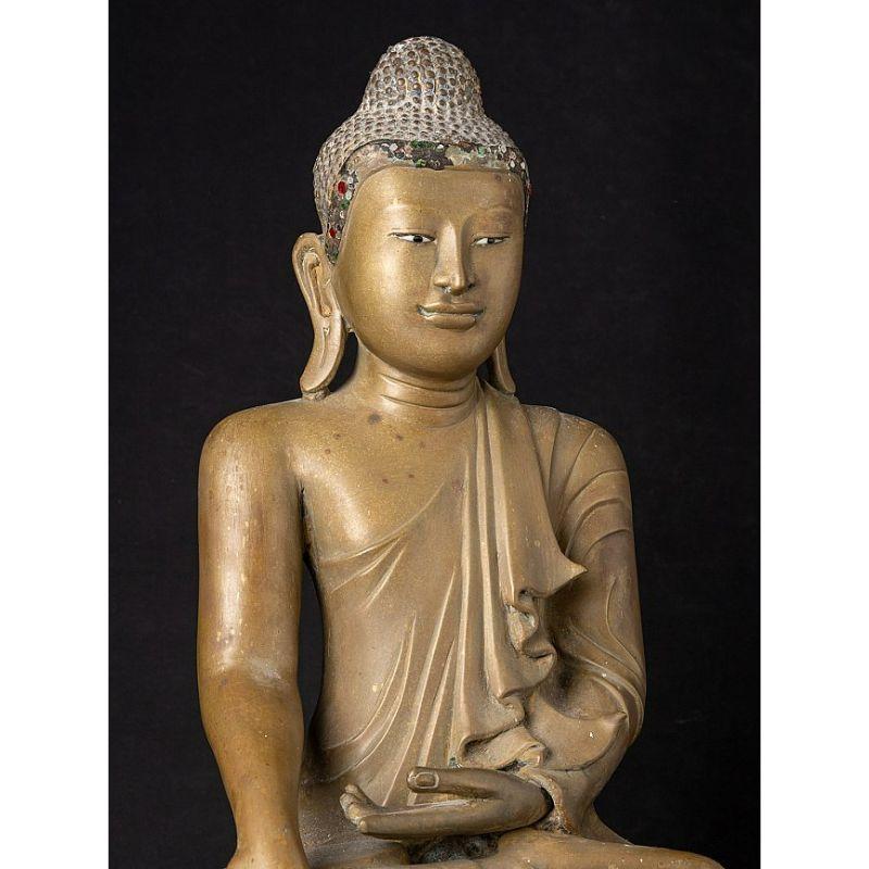 Beautiful Antique Bronze Mandalay Buddha Statue from Burma For Sale 2