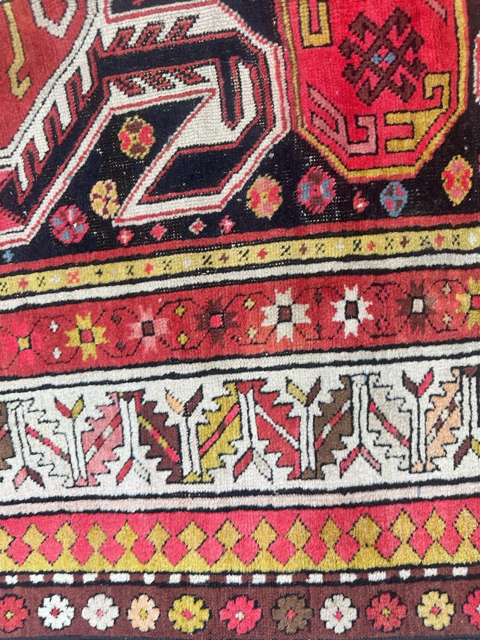 Laine Magnifique tapis caucasien ancien du Kazak en vente
