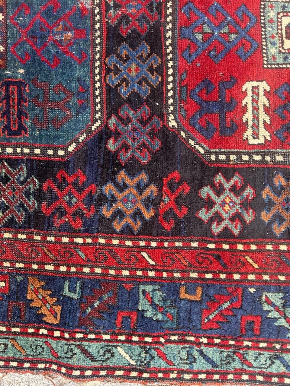 Laine Magnifique tapis caucasien ancien du Kazak en vente