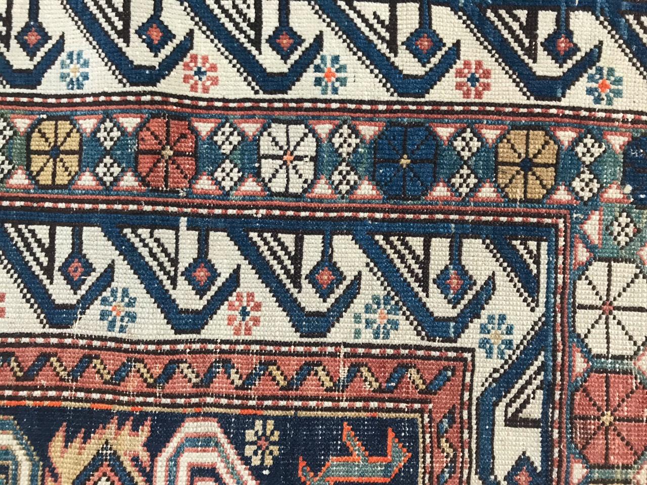 Magnifique tapis caucasien ancien Shirvan Perepedil en vente 1