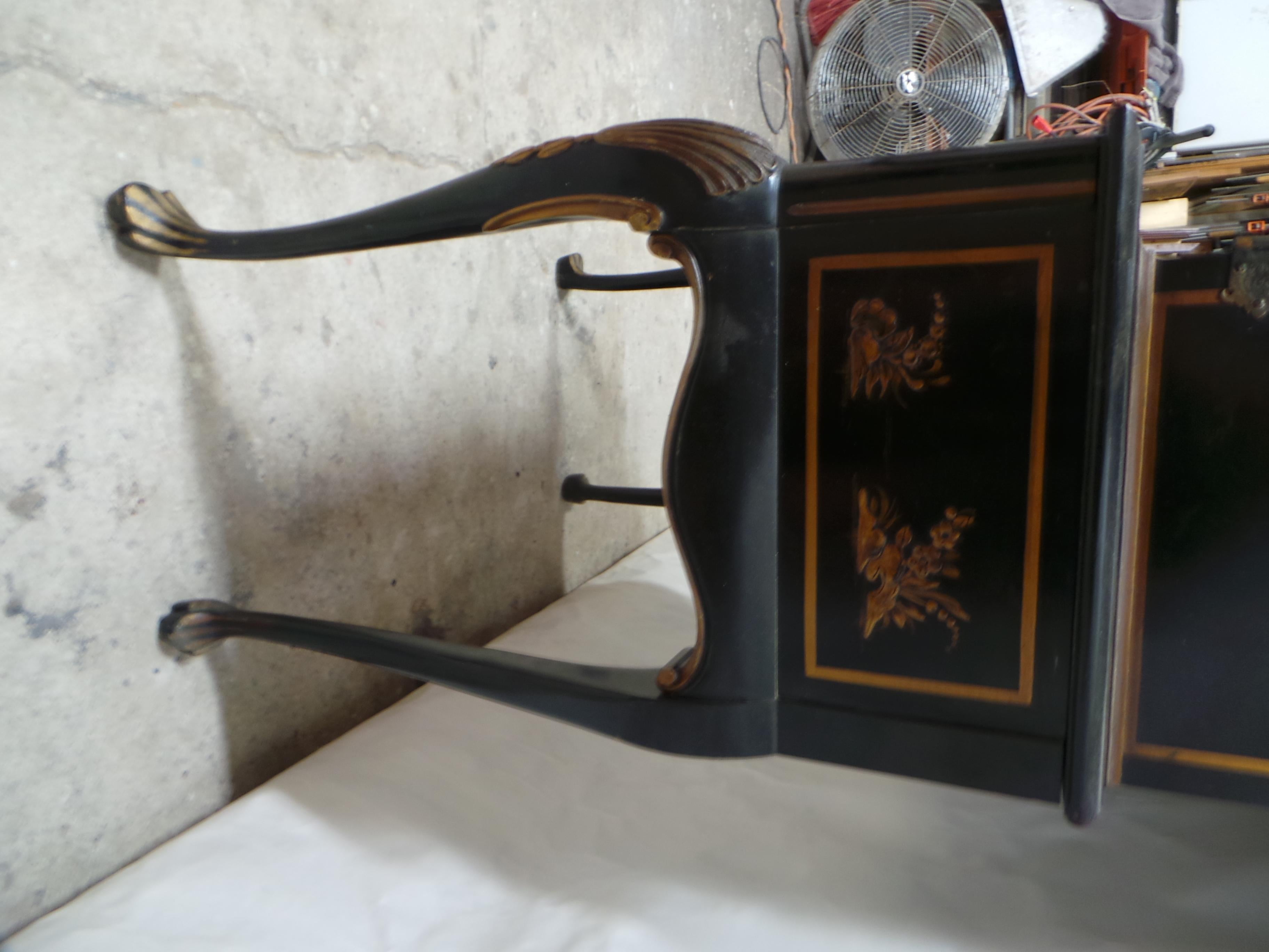 Wood Beautiful Antique Chinoiseri American Made For Sale