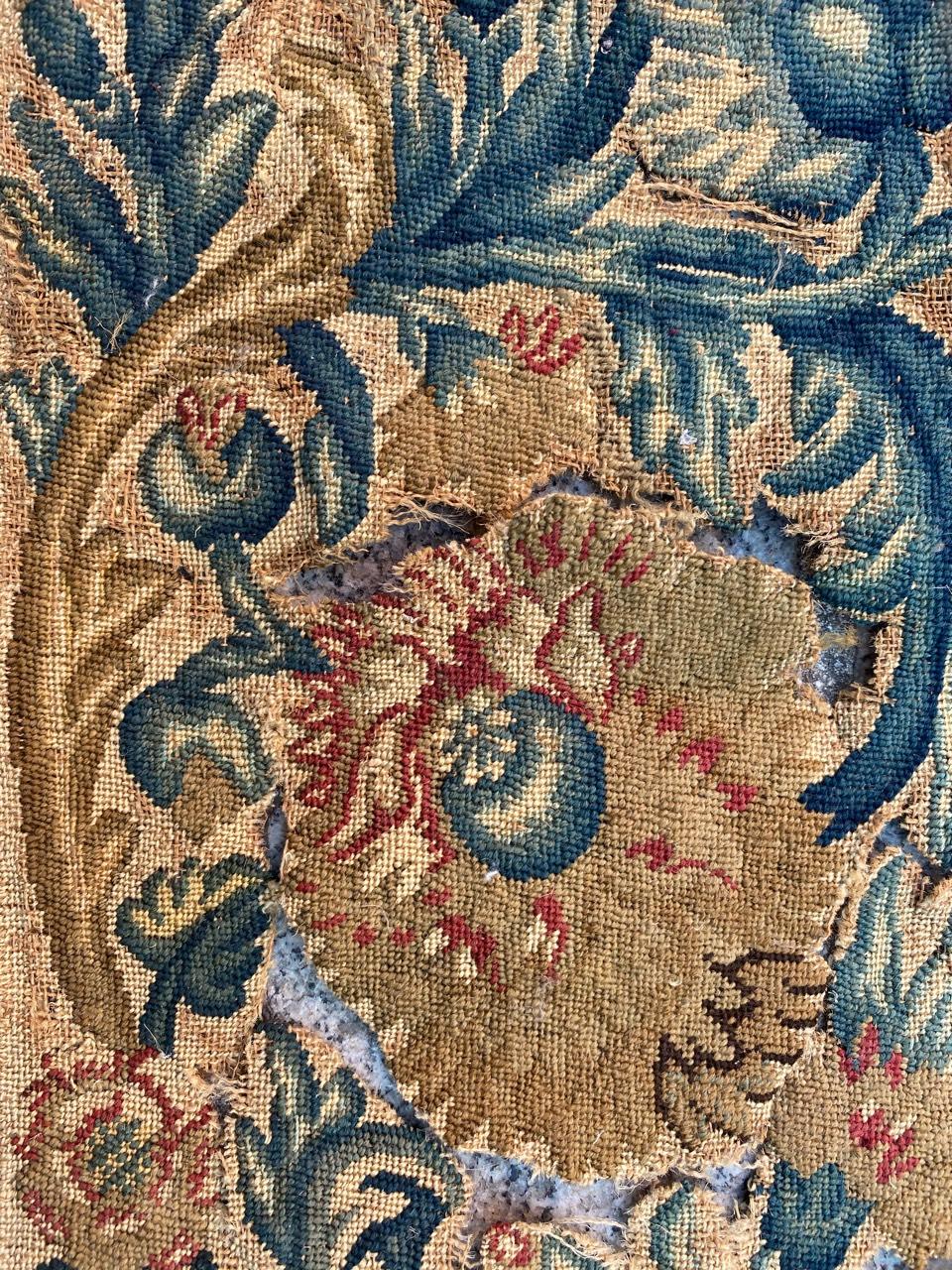 Very beautiful fragment of needlepoint tapestry from 18th century, with nice floral design and beautiful natural colors, entirely and finely hand embroidered with needlepoint method with wool and silk.