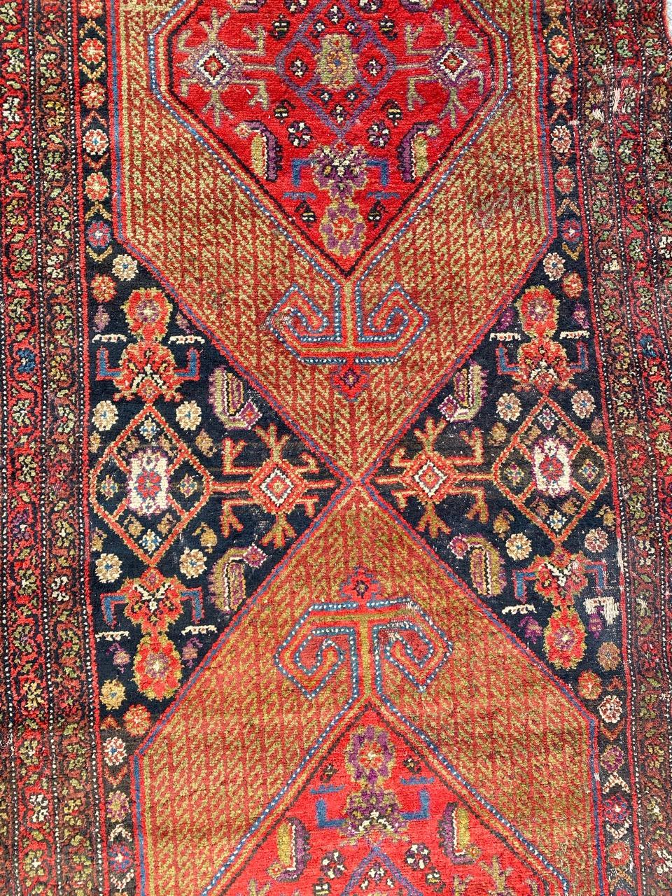 Nice 19th century Malayer runner with beautiful geometrical design and beautiful natural colors, entirely hand knotted with wool velvet on cotton foundation.