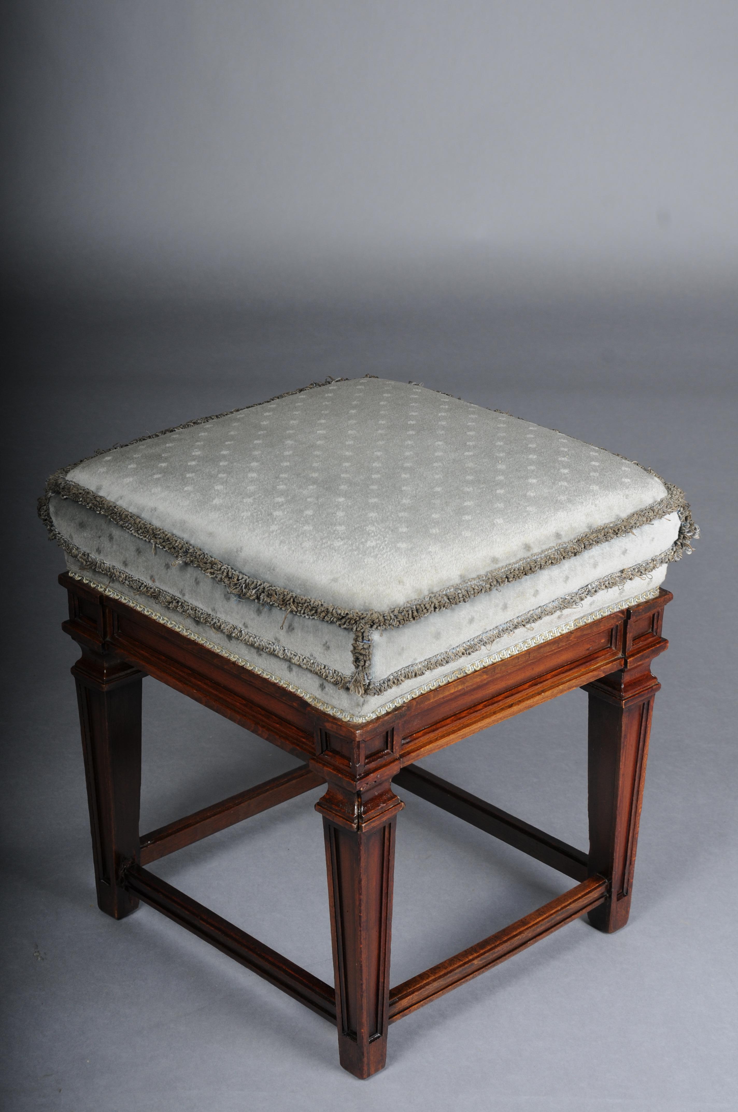 Beautiful antique Empire stool, oak 20th century. For Sale 2