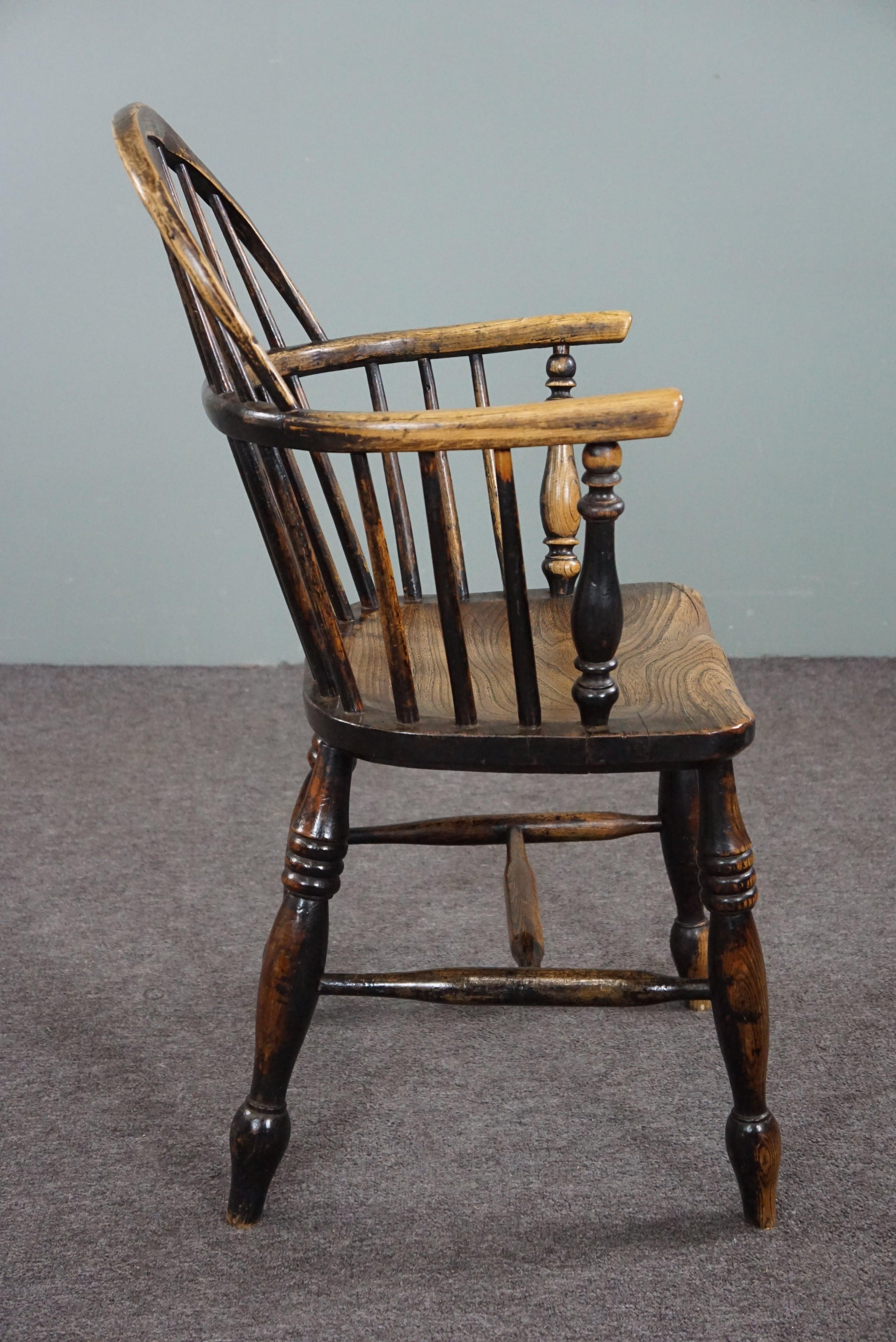 Beautiful antique English low back Windsor Armchair/chair, 18th century In Good Condition For Sale In Harderwijk, NL