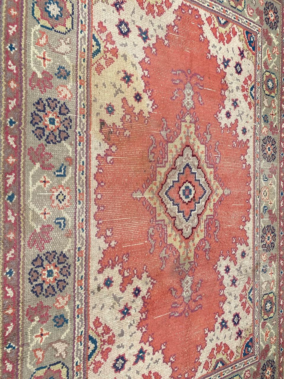 Schöner antiker europäischer handgeknüpfter Teppich im Oushak-Design im Angebot 8