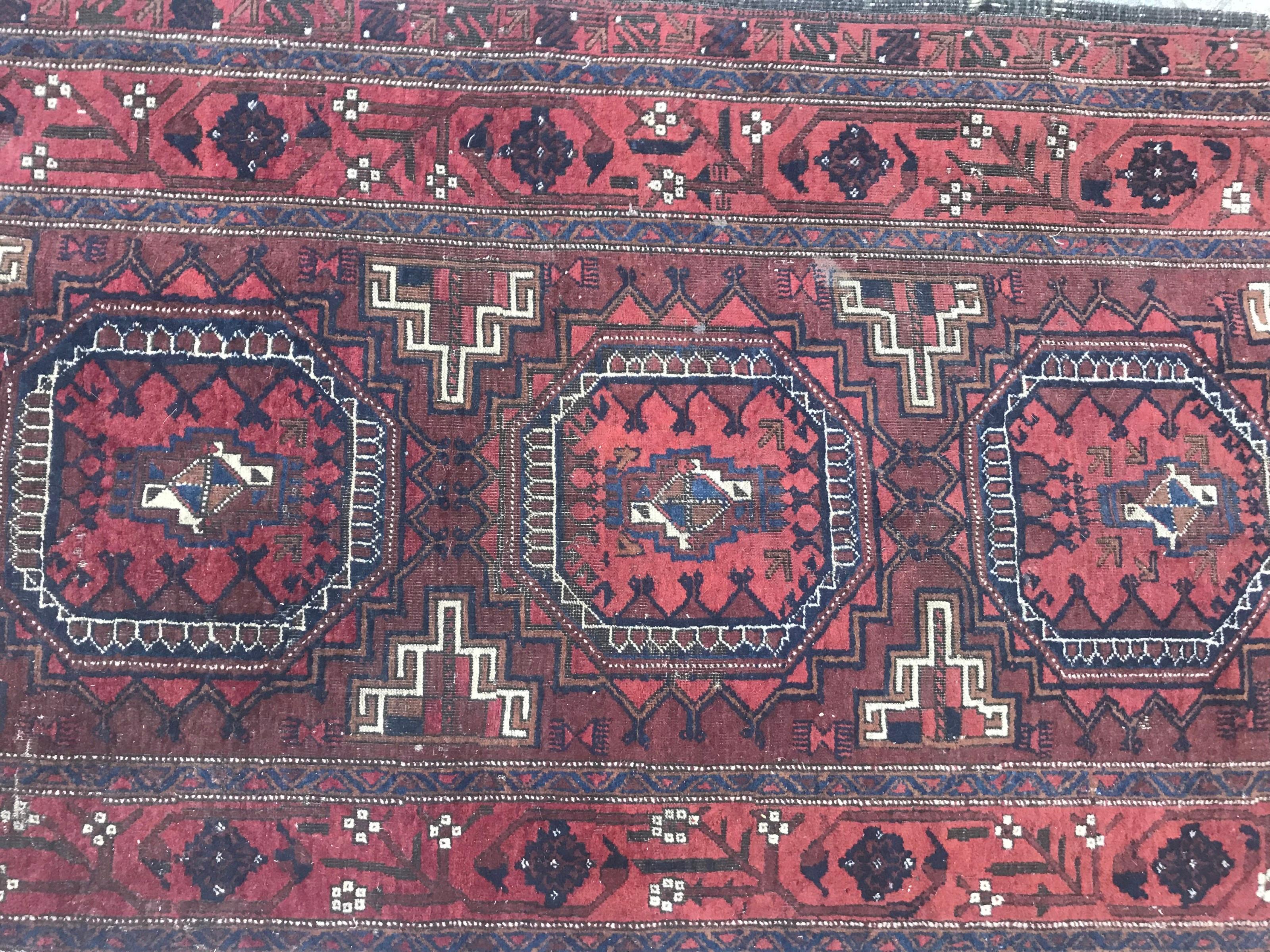 19th century collectible balutch Turkmen rug with a beautiful geometrical design and natural colors with brown, red, pink, blue and black, finely hand knotted with wool velvet on wool foundation.

✨✨✨
