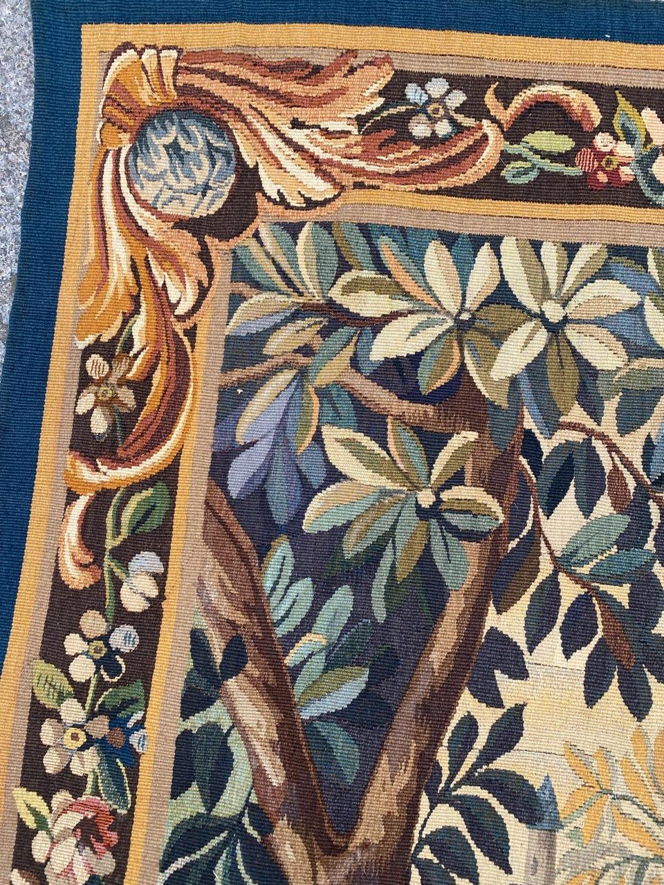 Laine Bobyrug's Beautiful Antique French Aubusson Tapestry (Tapisserie d'Aubusson française ancienne) en vente