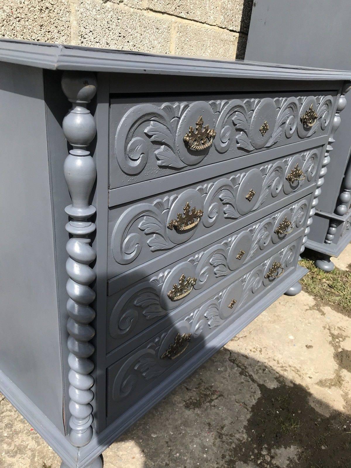 Beautiful Antique French Chest of Drawers, Vintage, Painted For Sale 1