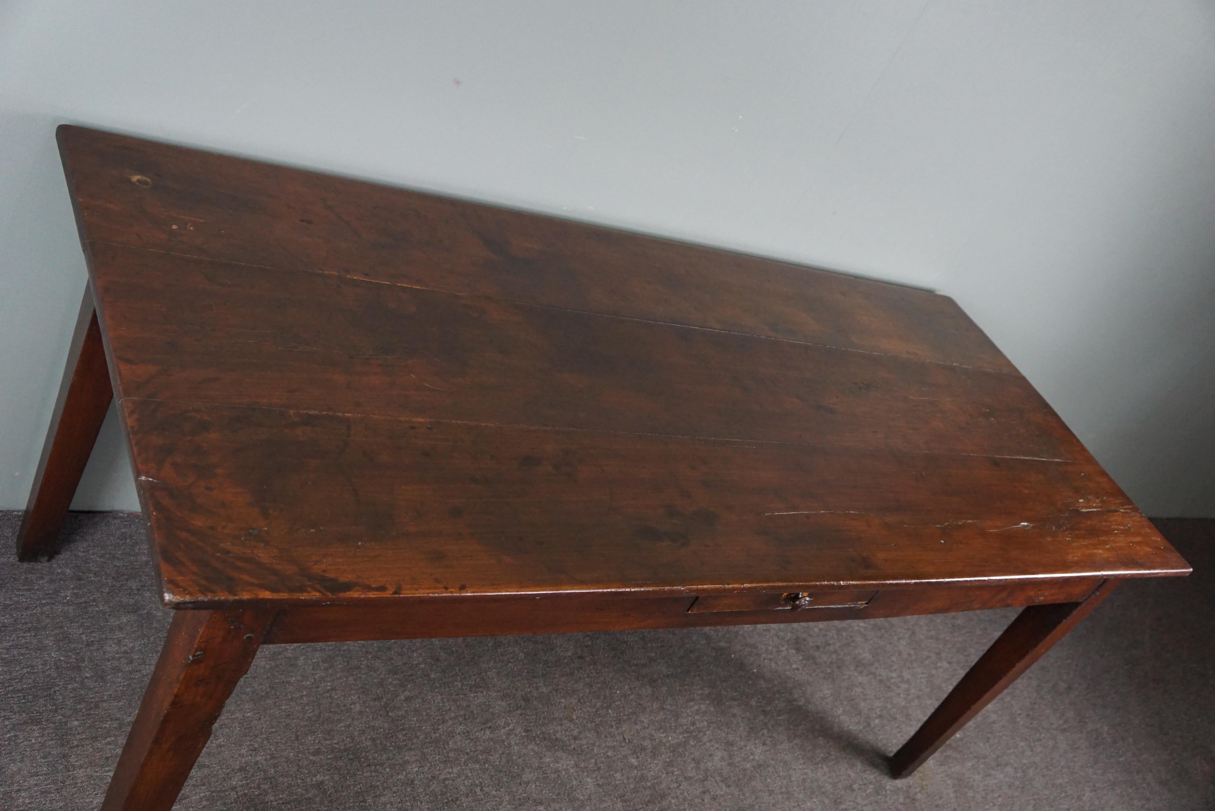 Beautiful antique French dining table with two drawers. For Sale at 1stDibs