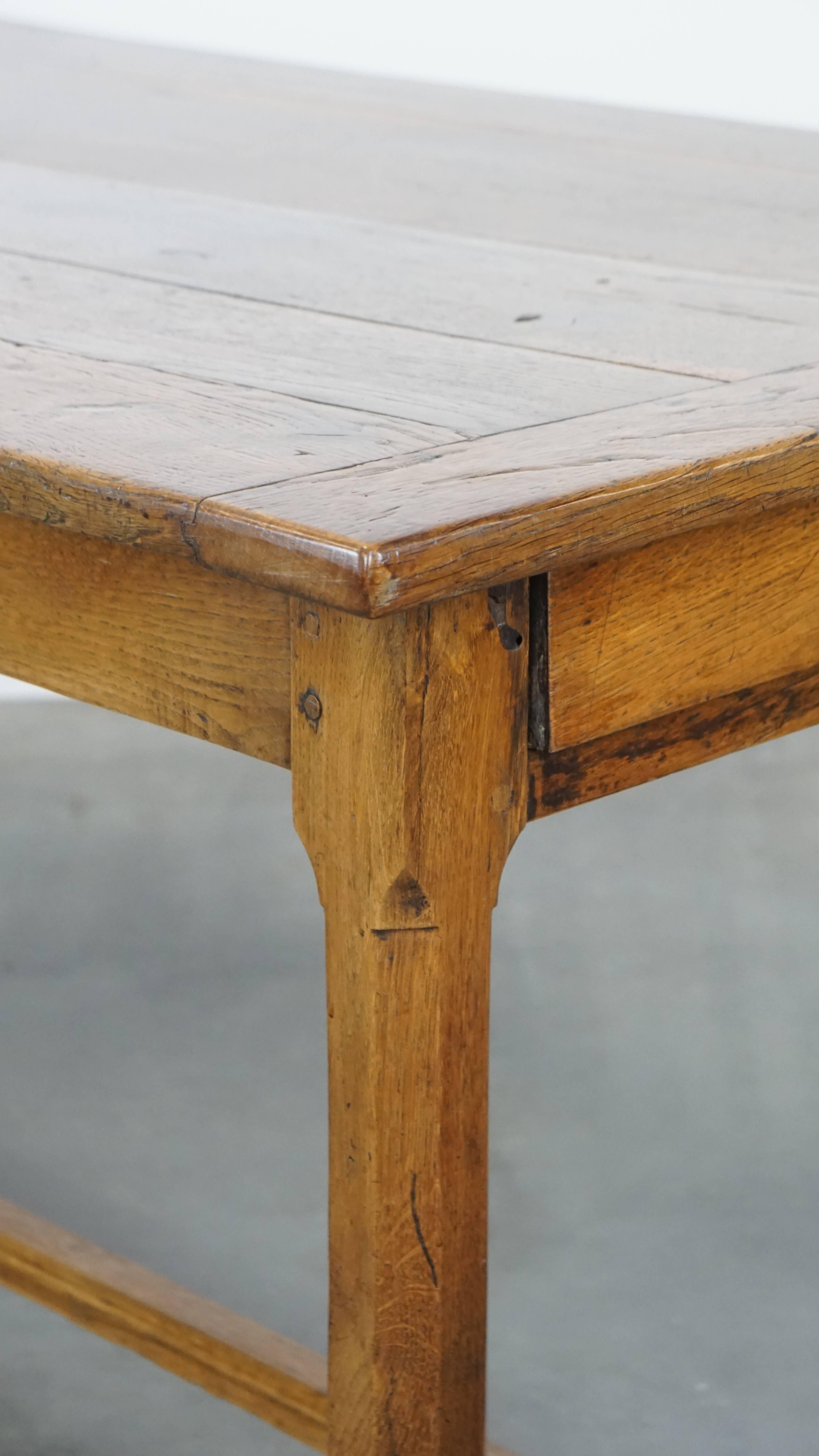Beautiful Antique French Farmhouse Dining Table in Oak with 2 Drawers For Sale 2