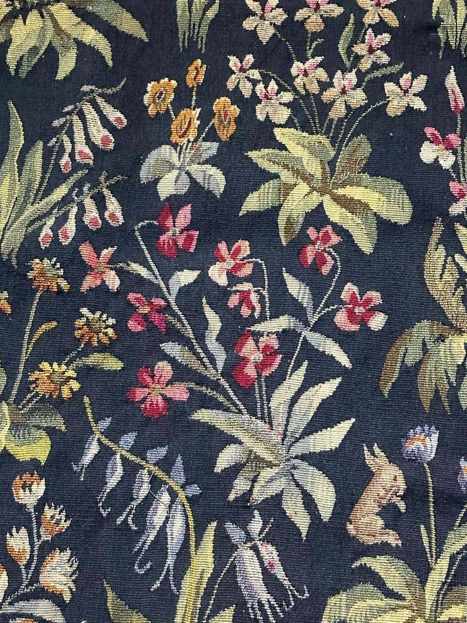 Schöner antiker französischer handgewebter Aubusson-Wandteppich 