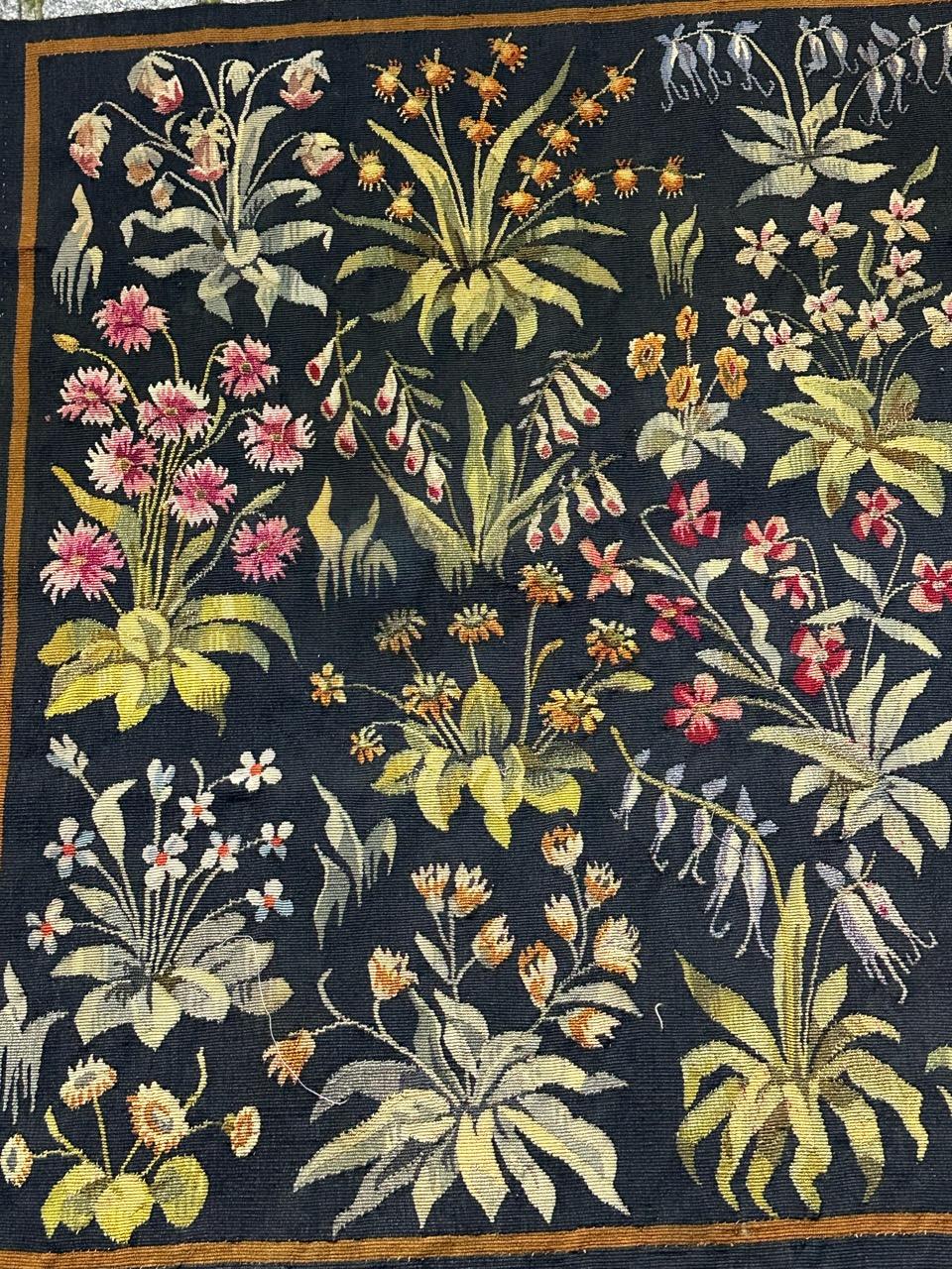 Schöner antiker französischer handgewebter Aubusson-Wandteppich 