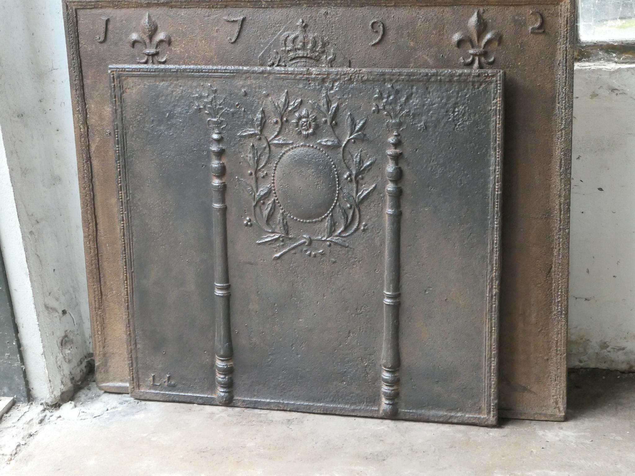Iron Beautiful Antique French Neoclassical Fireback / Backsplash, 18th - 19th Century For Sale