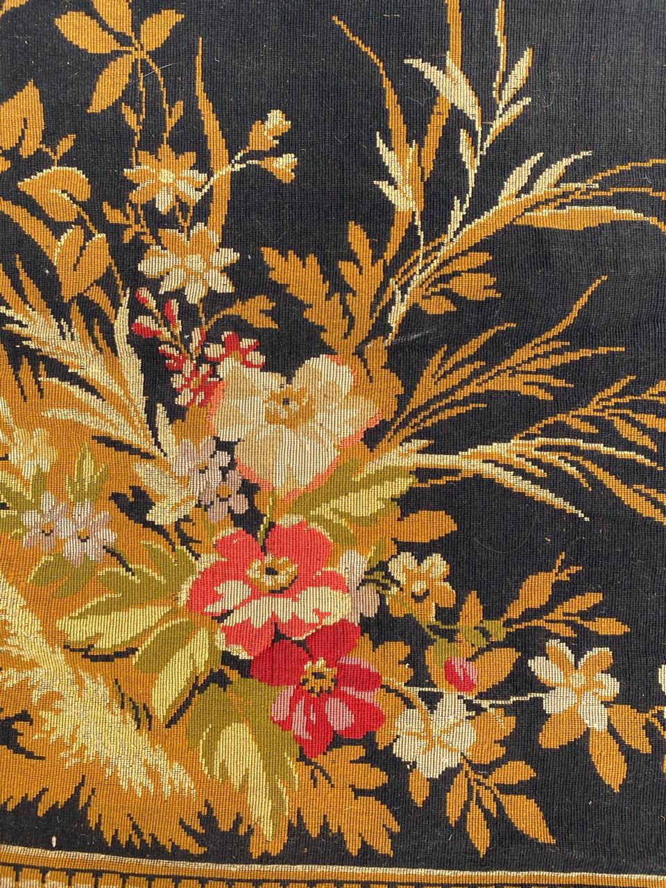 Beautiful Antique French Tablecloth Tapestry In Good Condition For Sale In Saint Ouen, FR