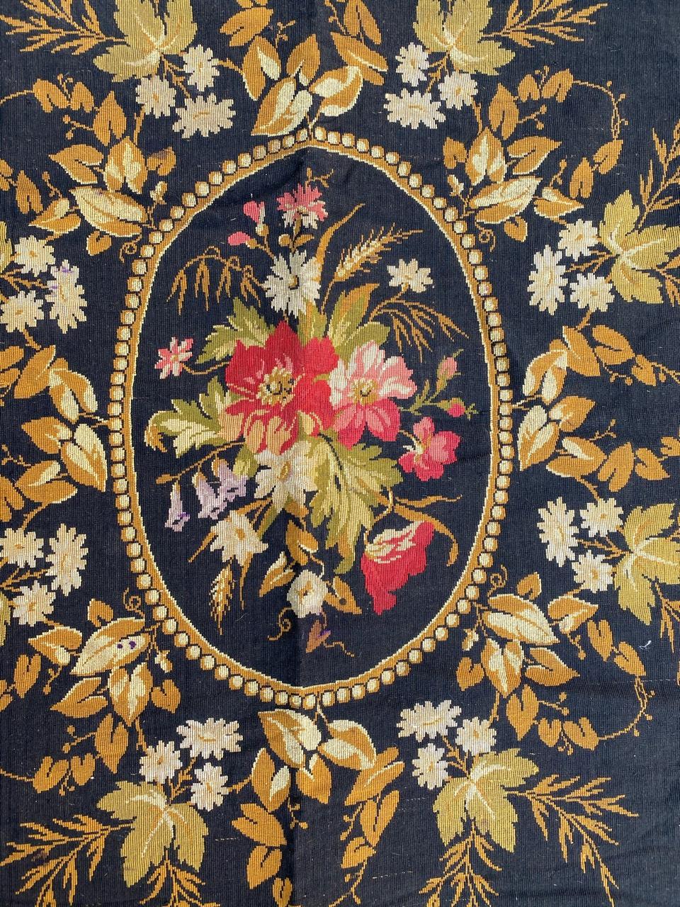 Magnifique tapisserie française ancienne en toile de table Bon état - En vente à Saint Ouen, FR