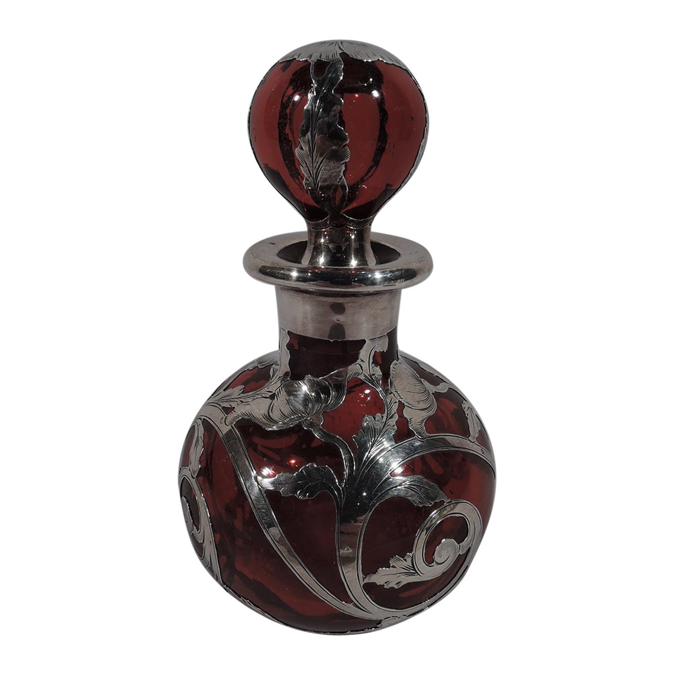 Magnifique flacon de parfum ancien classique rouge Gorham recouvert d'argent
