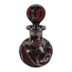 Magnifique flacon de parfum ancien classique rouge Gorham recouvert d'argent