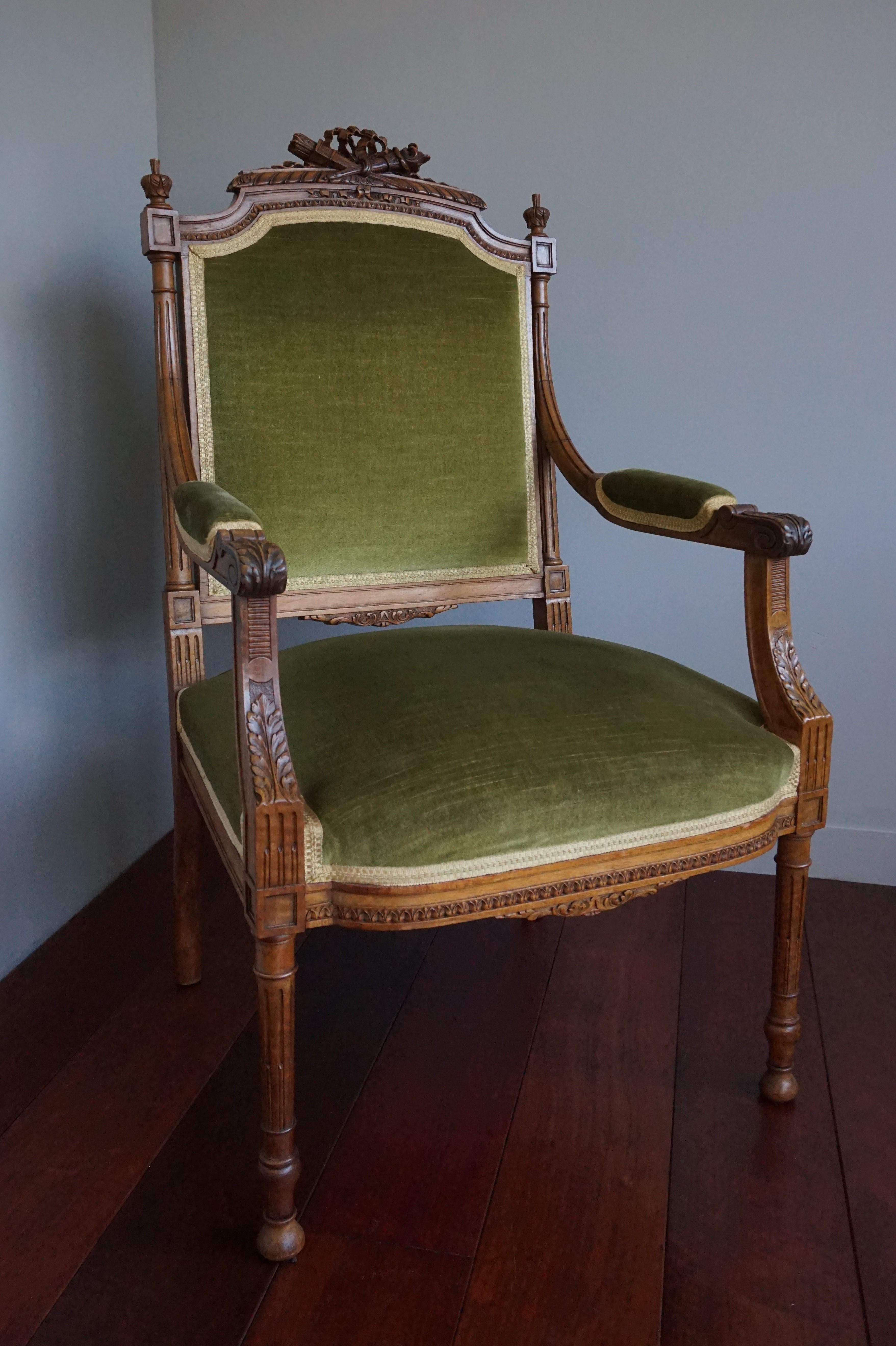 Beautiful Antique Hand Carved Nutwood Chair / Armchair With Green Upholstery For Sale 3