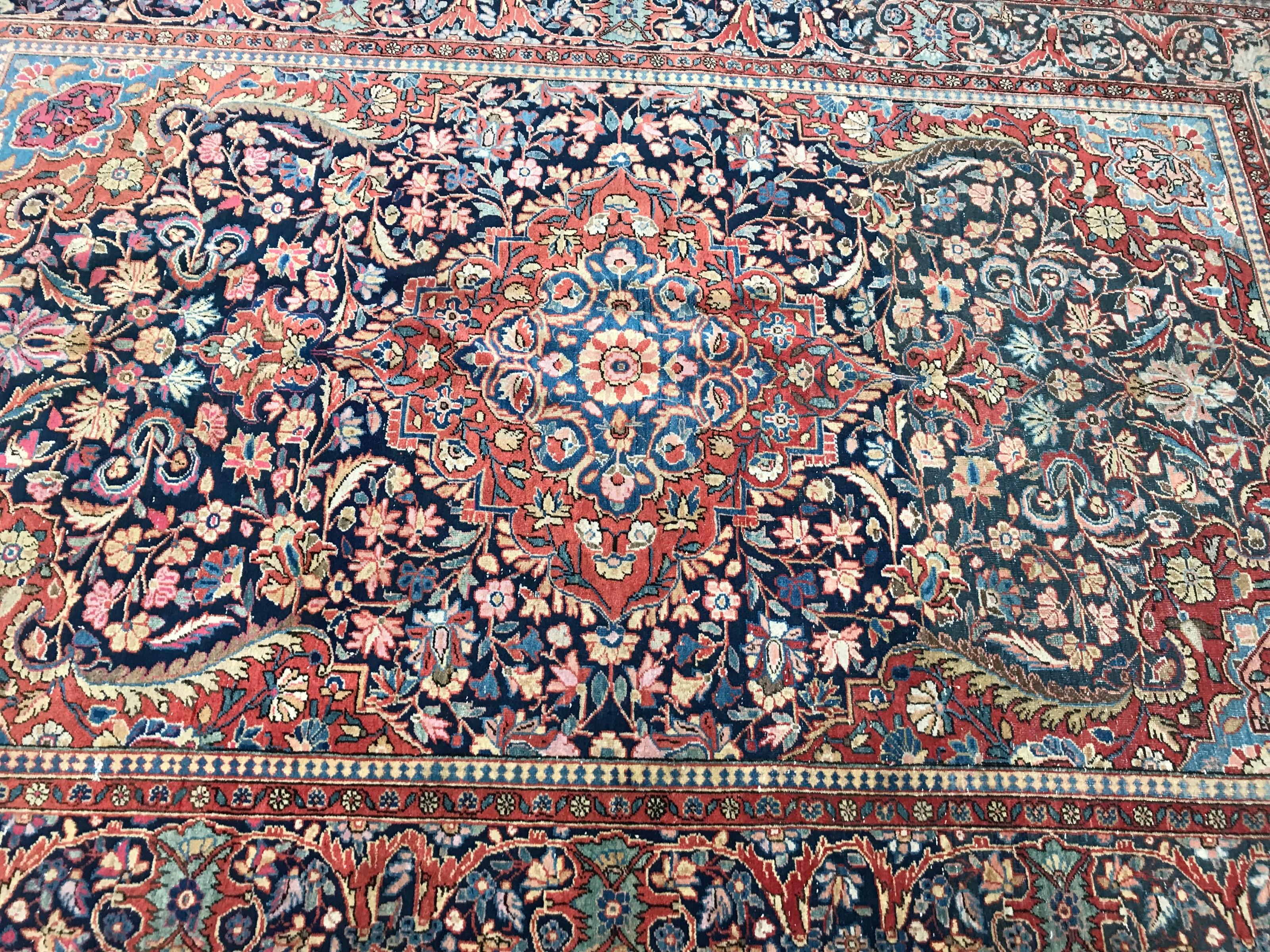 Beautiful Antique Kashan Rug For Sale 5
