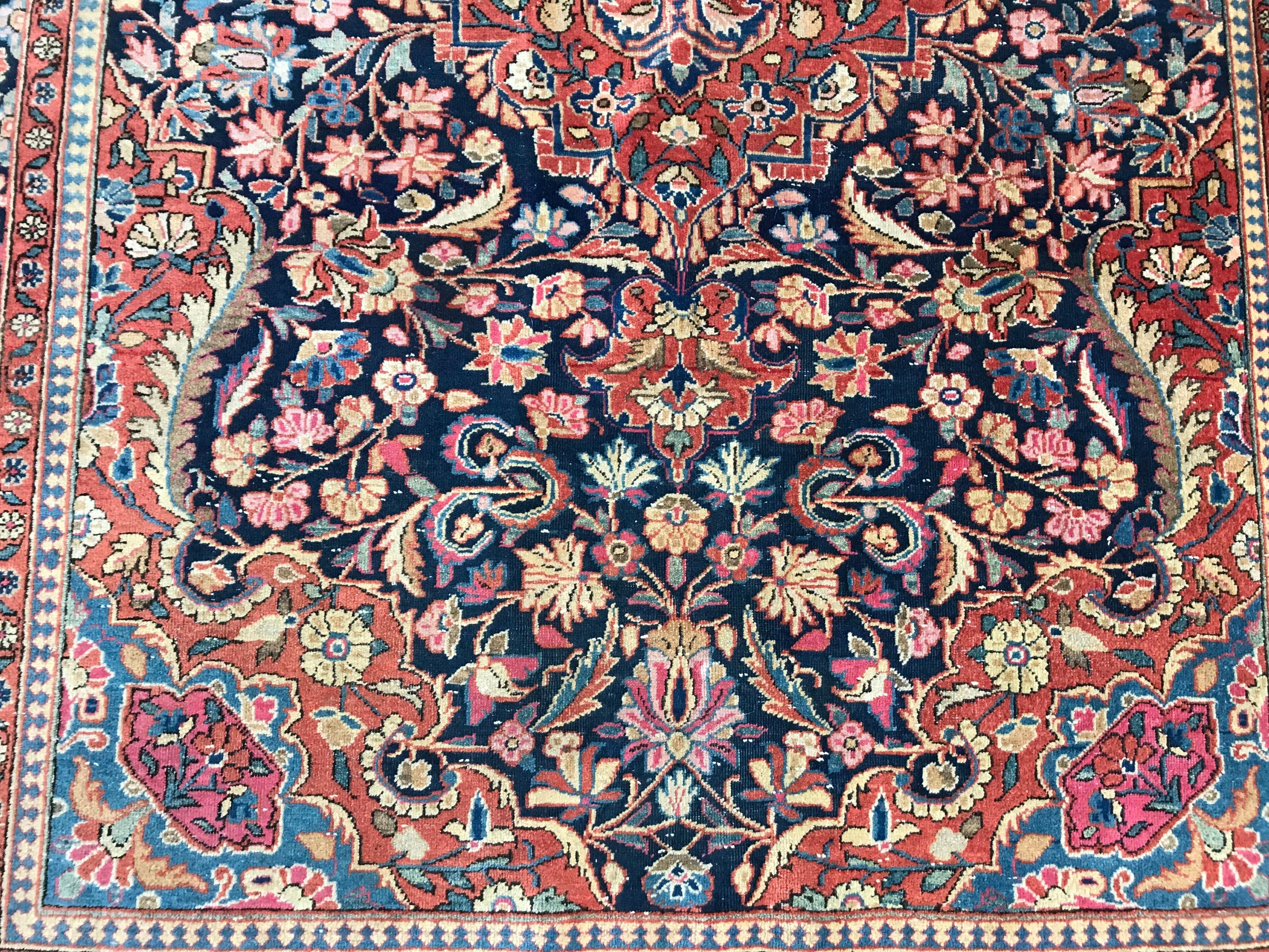 20th Century Beautiful Antique Kashan Rug For Sale