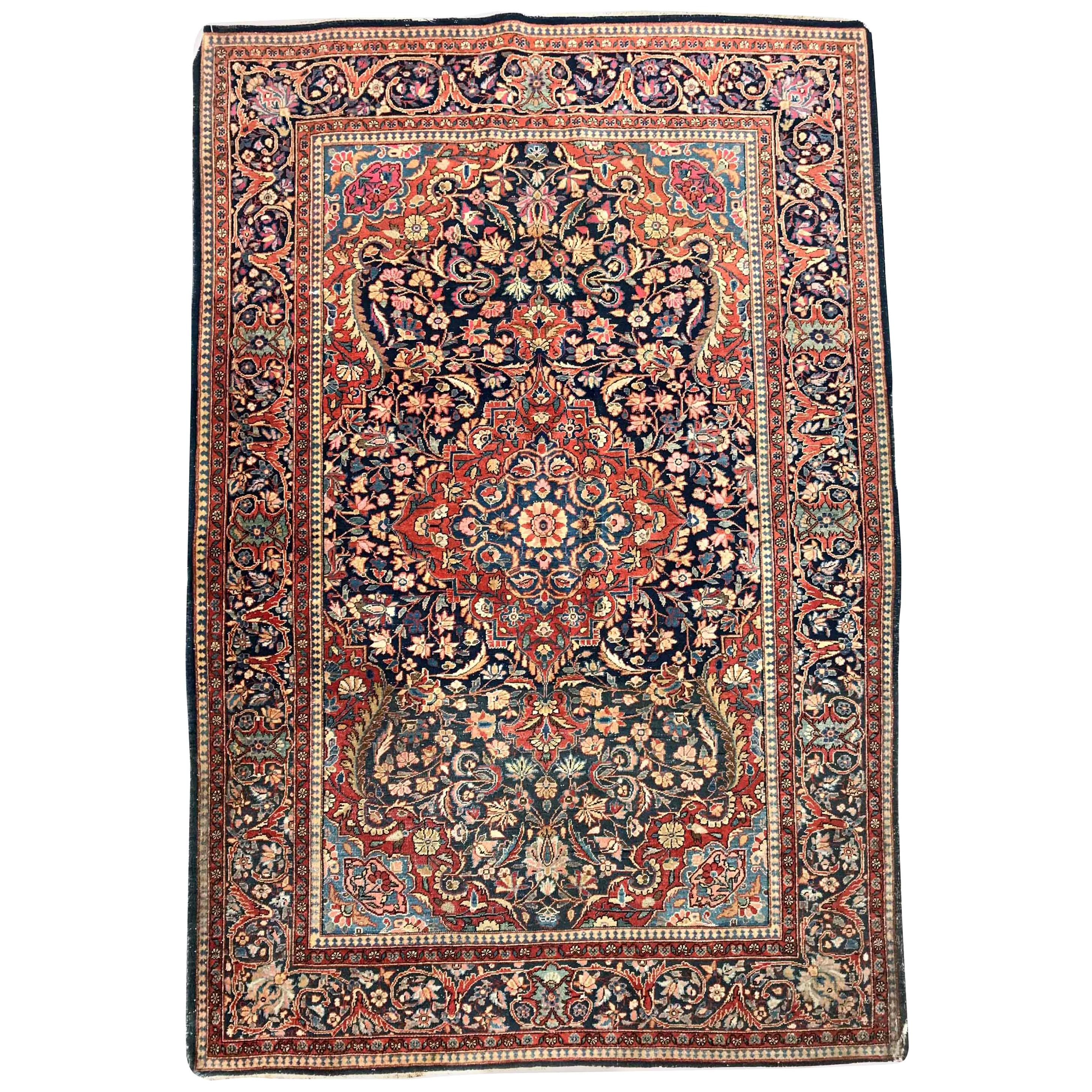 Schöner antiker Kashan-Teppich