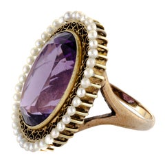 Beautiful Antique Large and Impressive Amethyst Pearl and Yellow Gold Ring