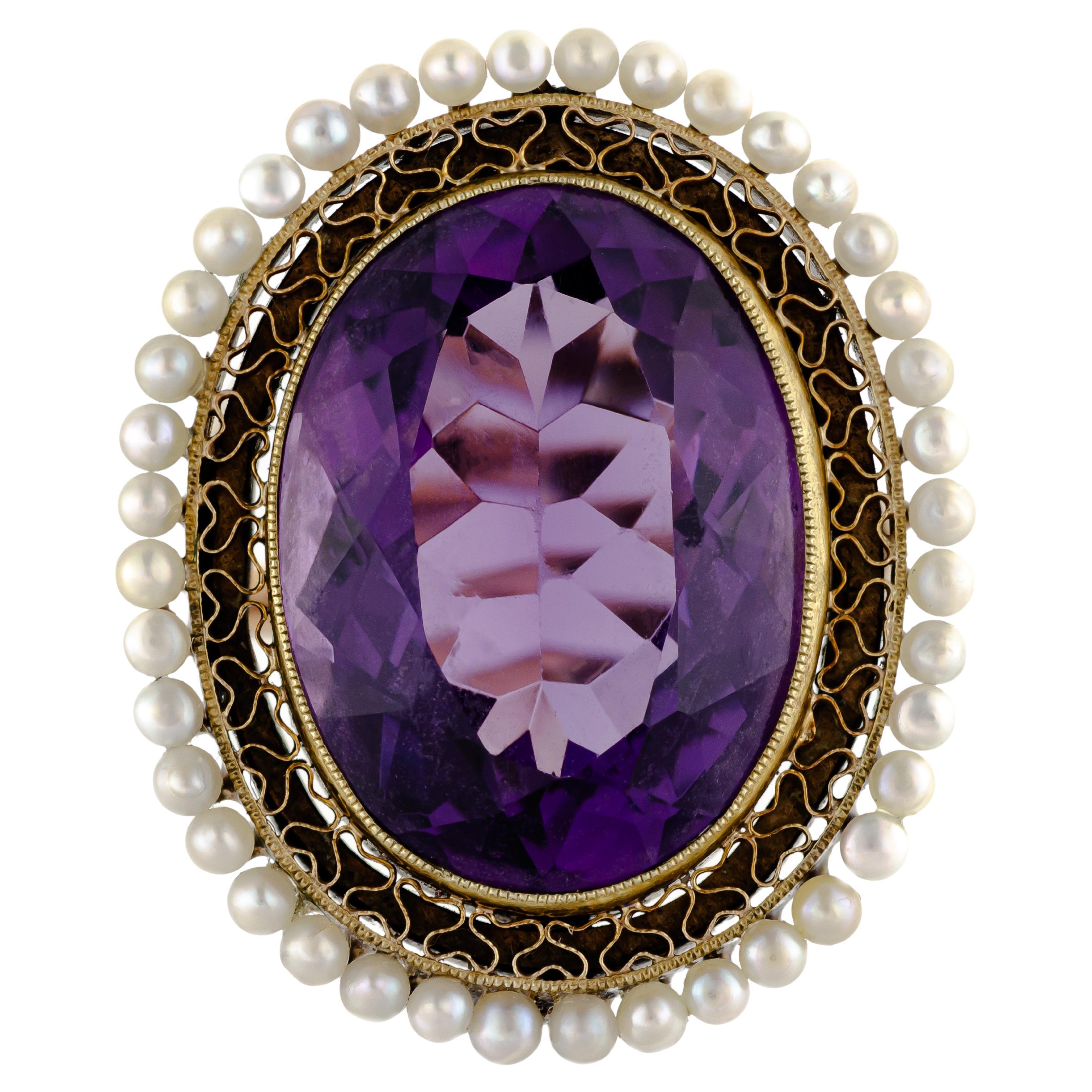 Beautiful Antique Large and Impressive Amethyst Pearl and Yellow Gold Ring For Sale