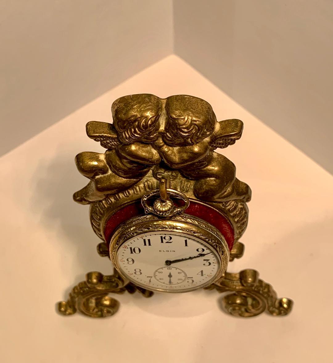 Beautiful Antique Loving Cherubs Gold Metal Pocket Watch Holder or Porte Montre For Sale 2