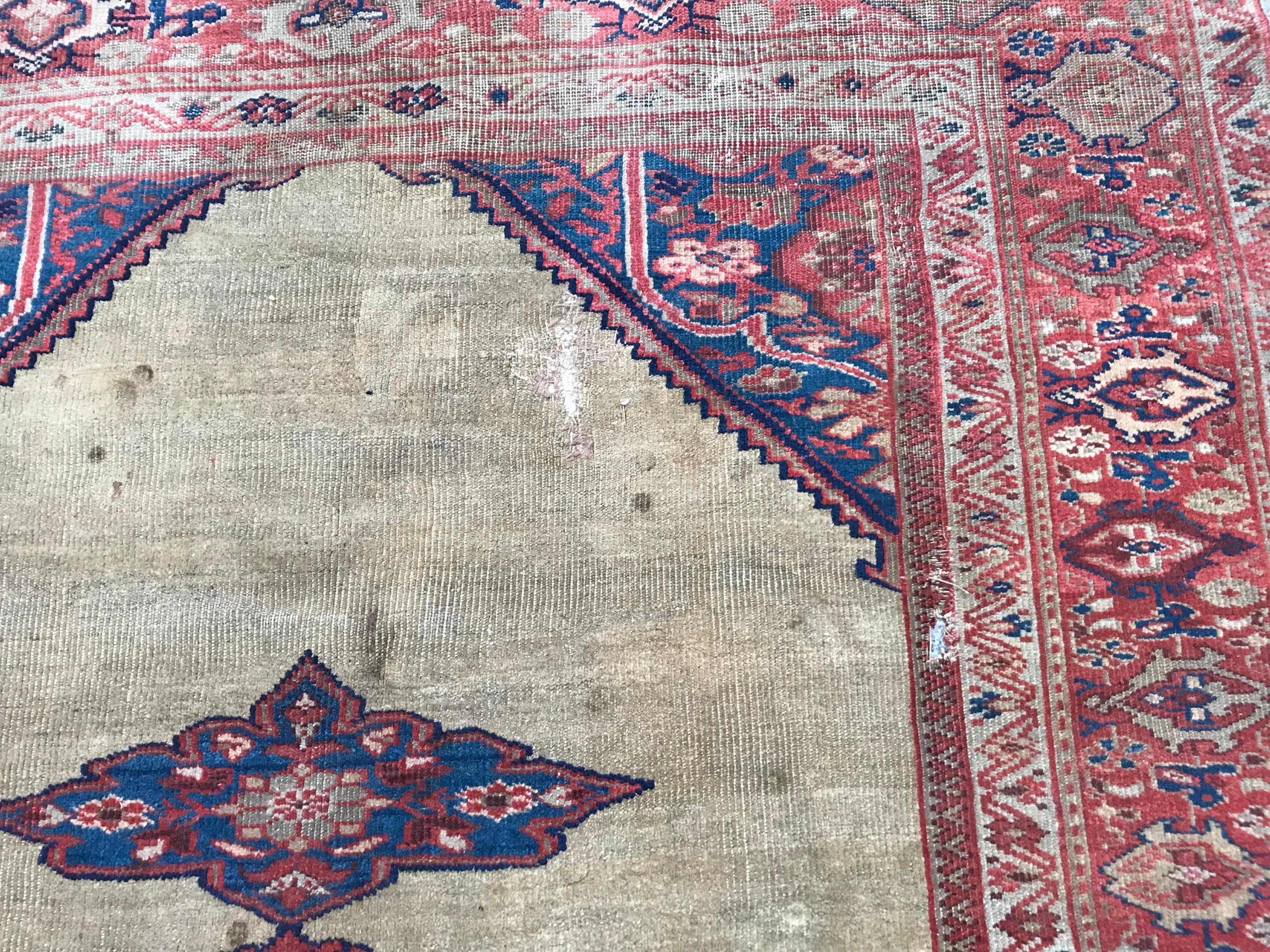 Beautiful Antique Mahal Rug For Sale 2