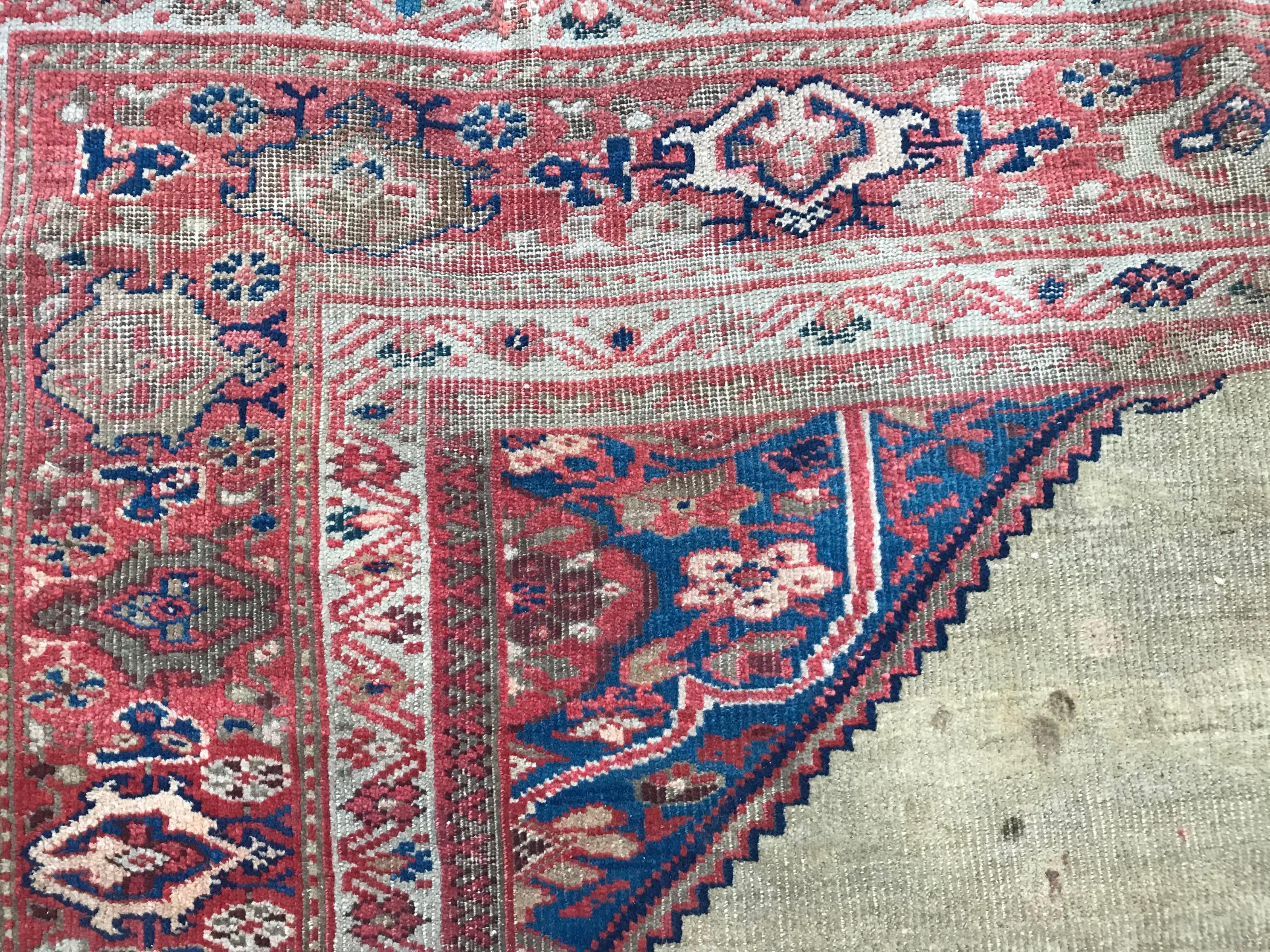 Beautiful Antique Mahal Rug For Sale 3