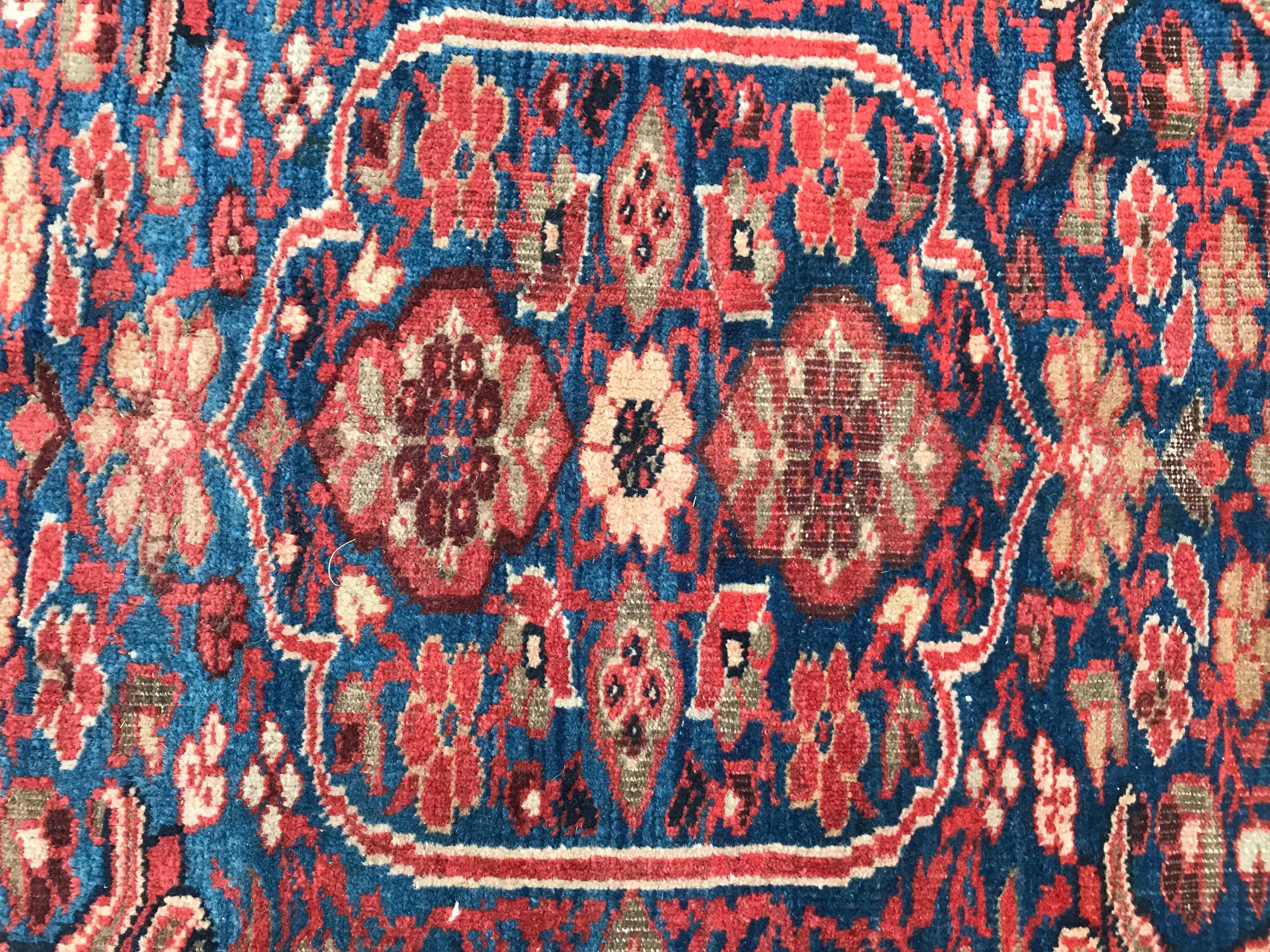 Magnifique tapis Mahal ancien en vente 6