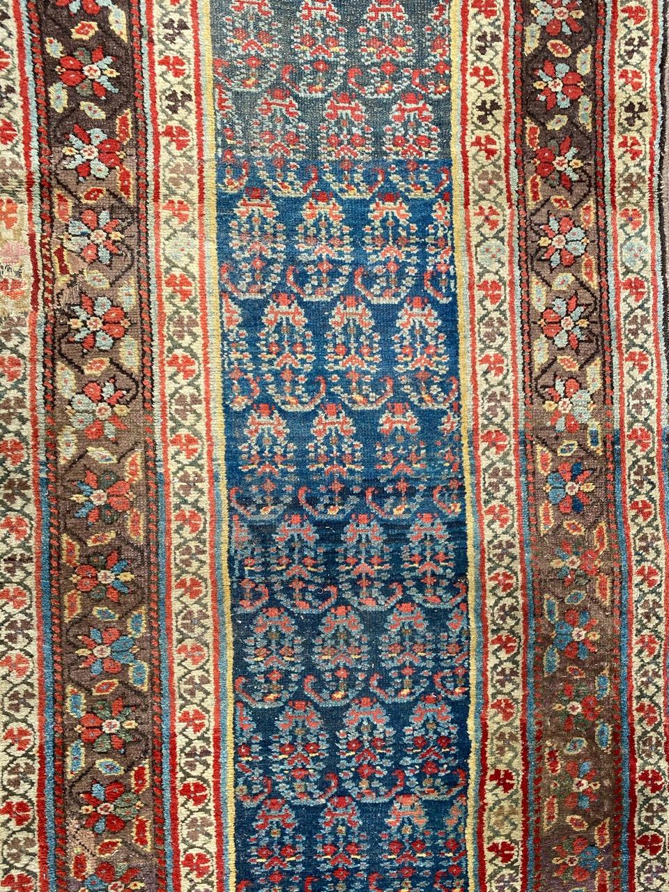 Beautiful Antique North Western Runner In Fair Condition For Sale In Saint Ouen, FR