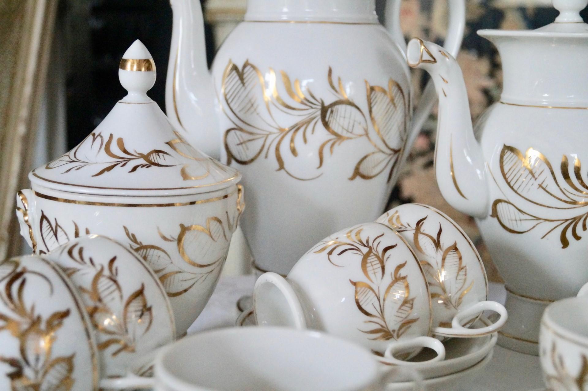 Hand-Painted Beautiful Antique Old Paris Porcelain Coffee service - France 1850-1880 For Sale