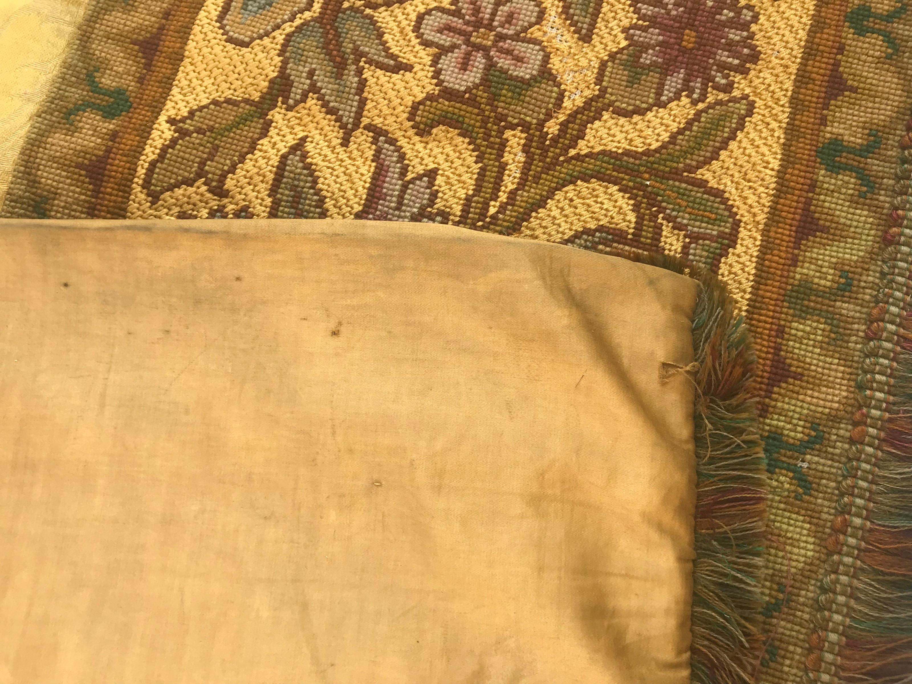 Precioso tapiz antiguo de punto de aguja de Bobyrug en venta 6