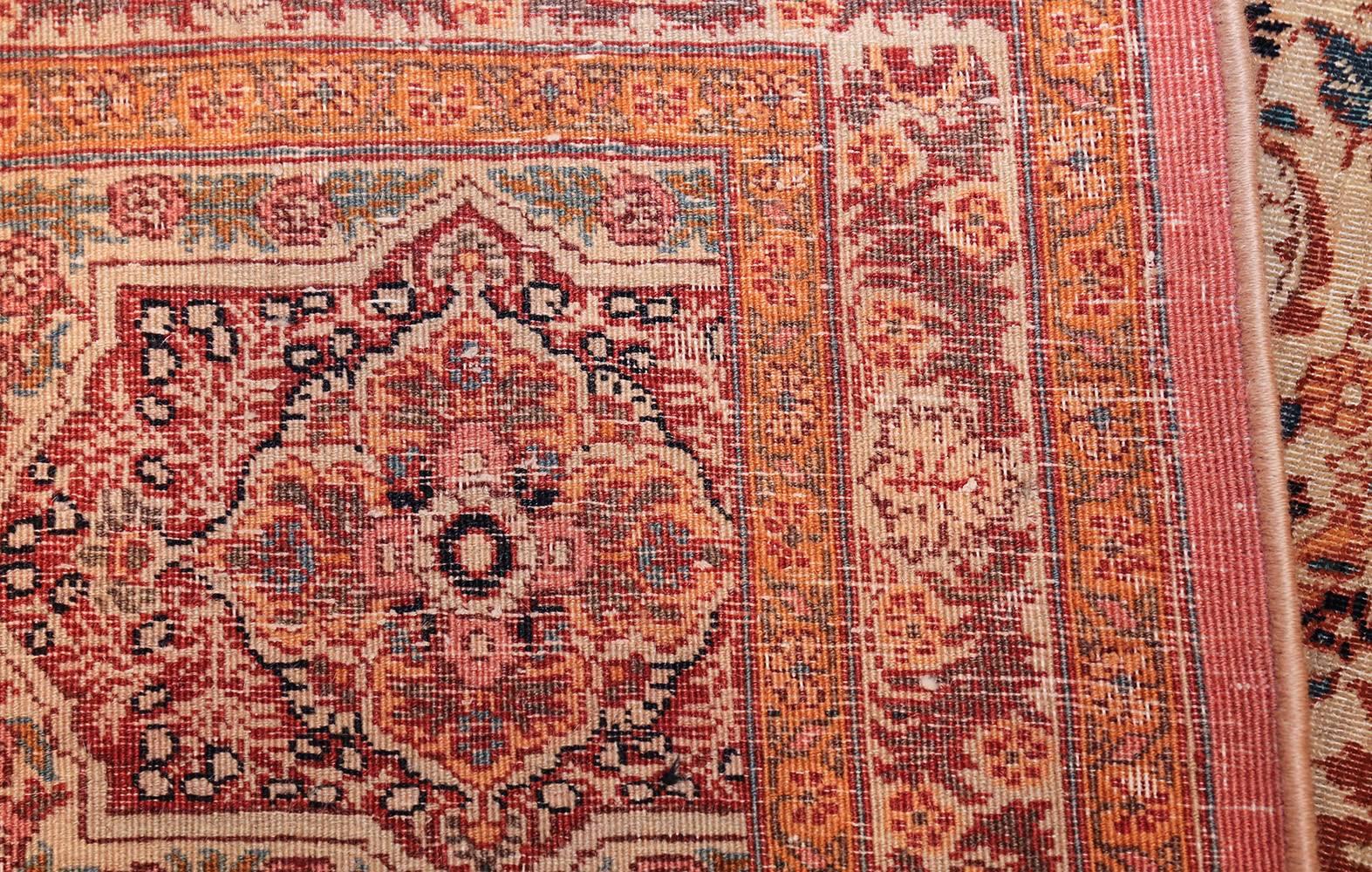 Antiker persischer Haji Jalili-Tabriz-Teppich aus Täbris. 11 Fuß x 14 Fuß 8 Zoll im Zustand „Gut“ im Angebot in New York, NY