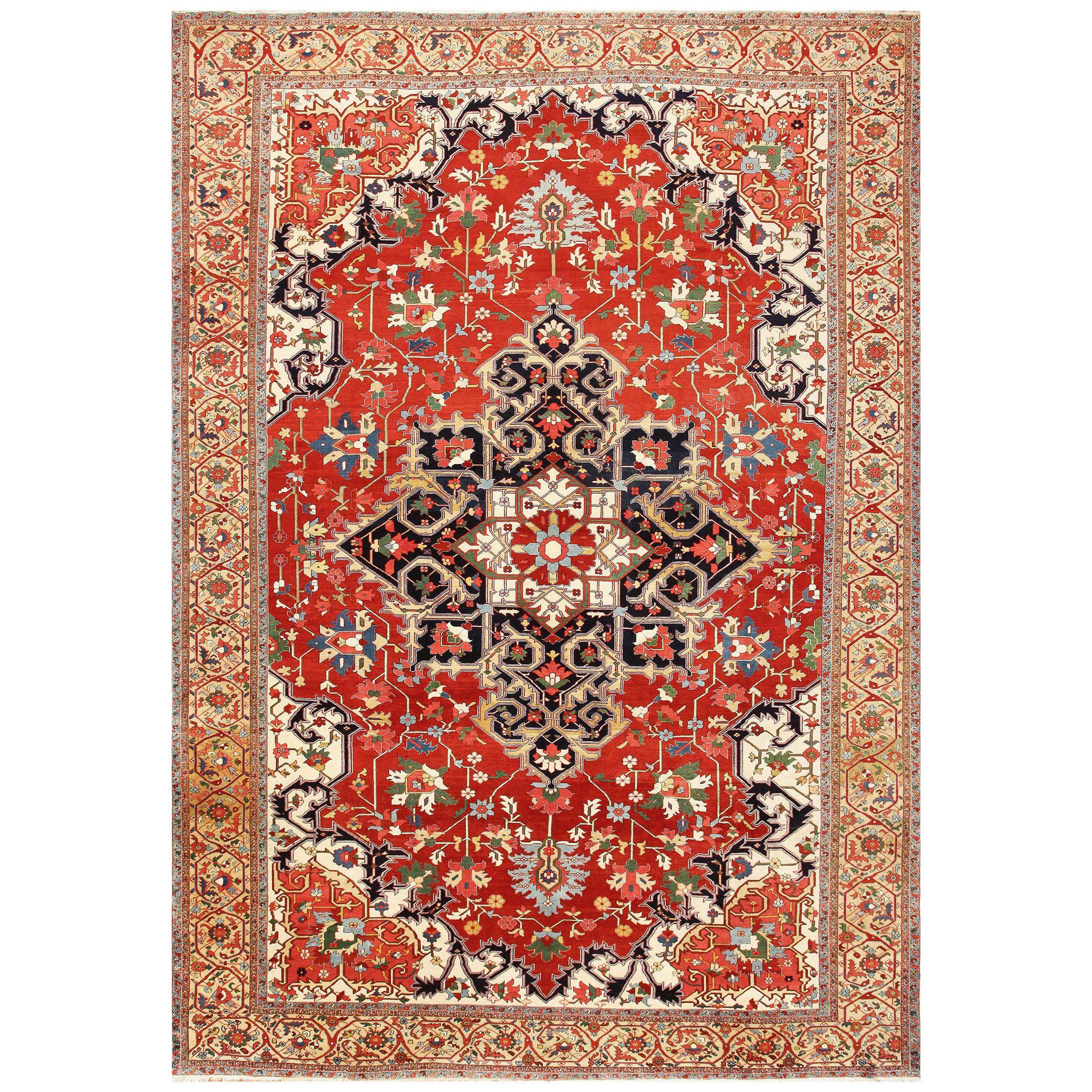Nazmiyal Collection Antique Persian Serapi Rug. Size: 12 ft. 3 in x 17 ft. 9 in