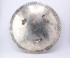 Preciosa Bandeja Persa Antigua de Plata con Grabado Fino