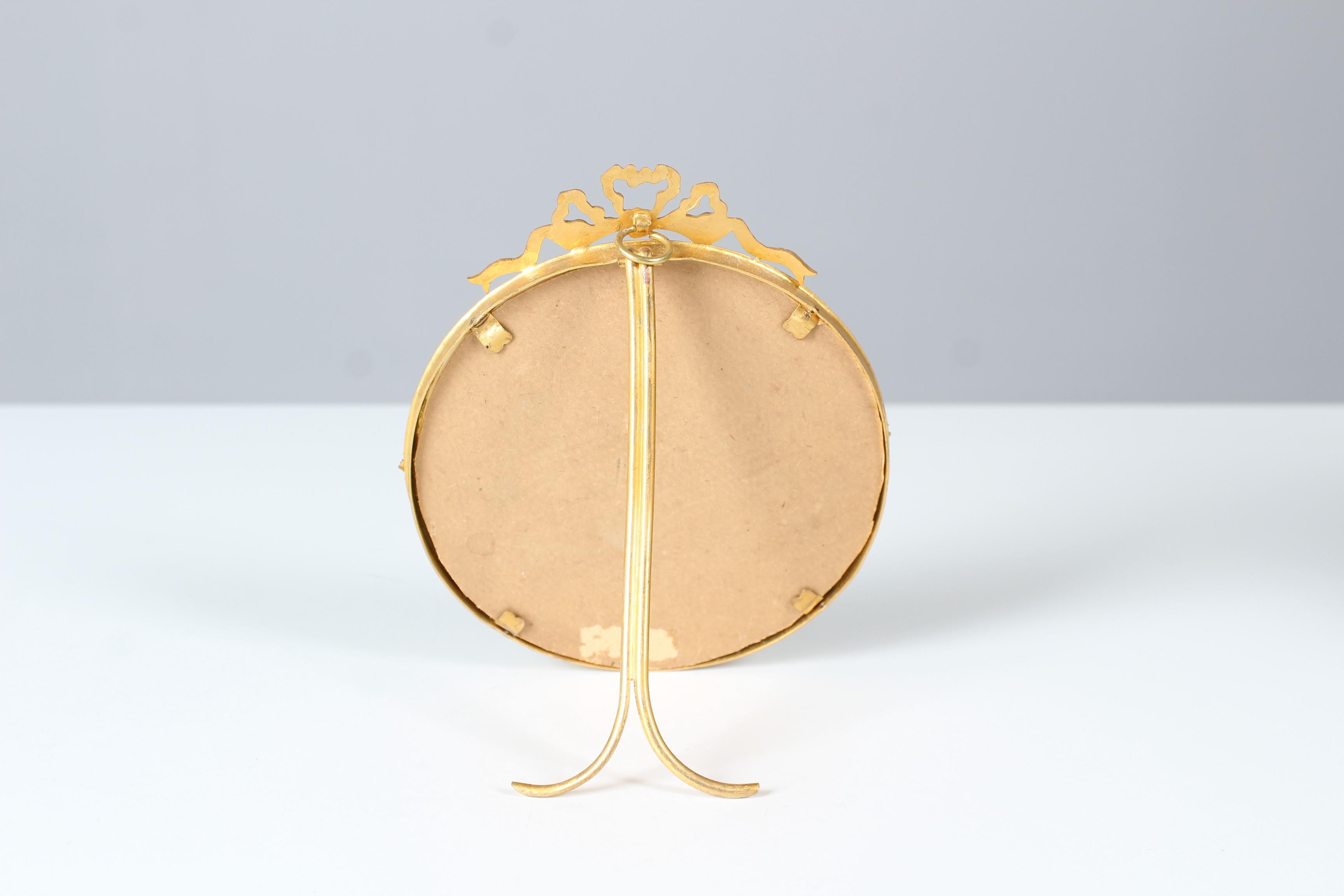 French Beautiful Antique Round Picture Frame Brass, Late 19th Century
