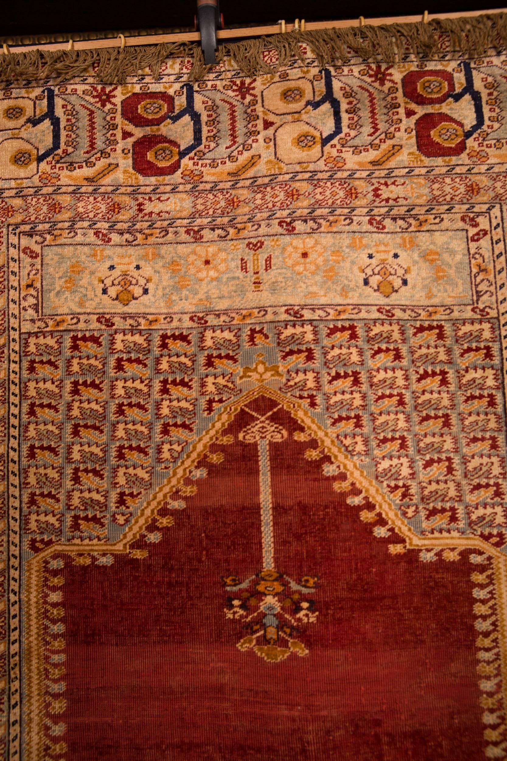 Beautiful rare silk carpet. From a Berlin villa resolution.

Please take a look at the detailed pictures.
 