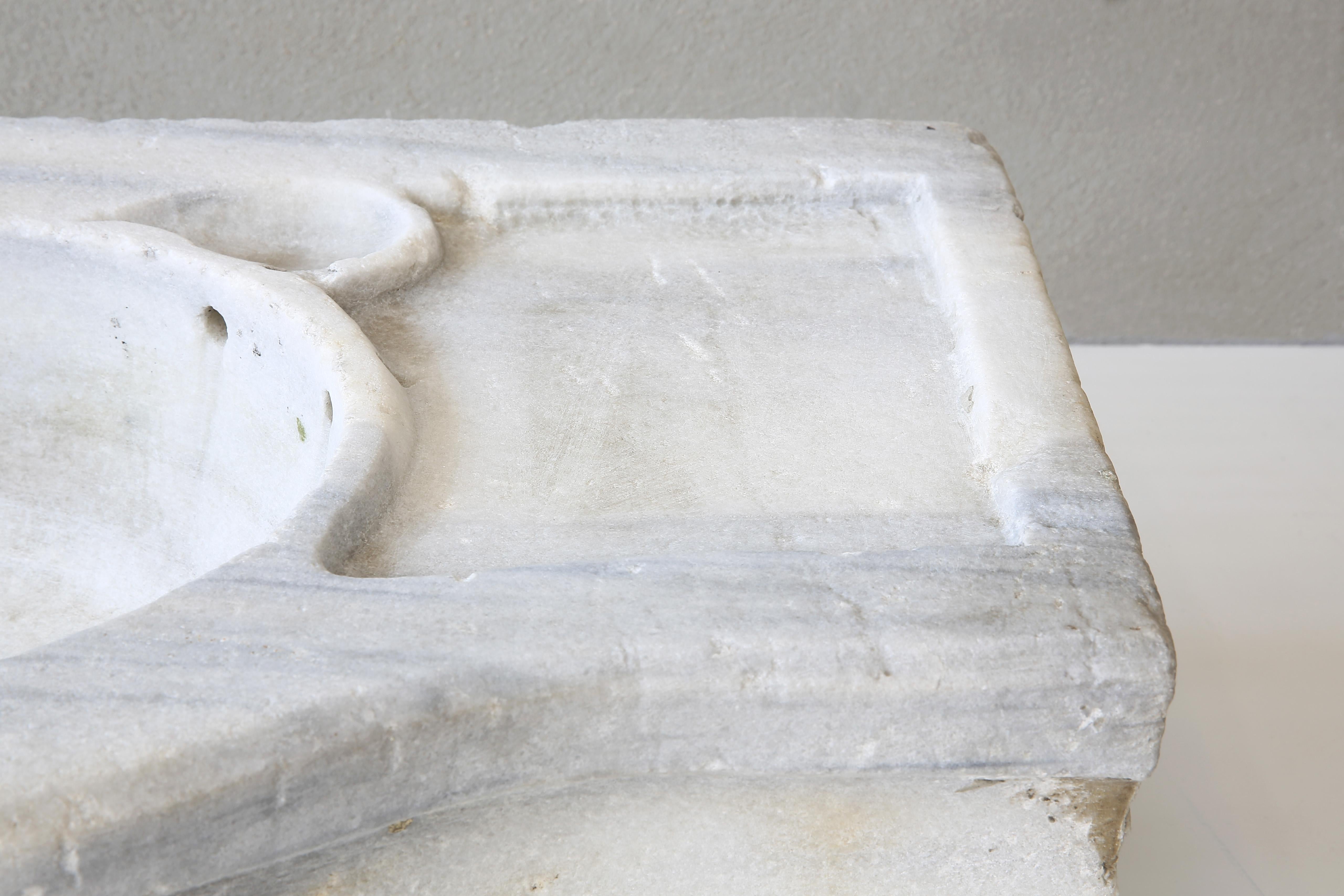 19th Century Beautiful Antique Sink of Carrara Marble