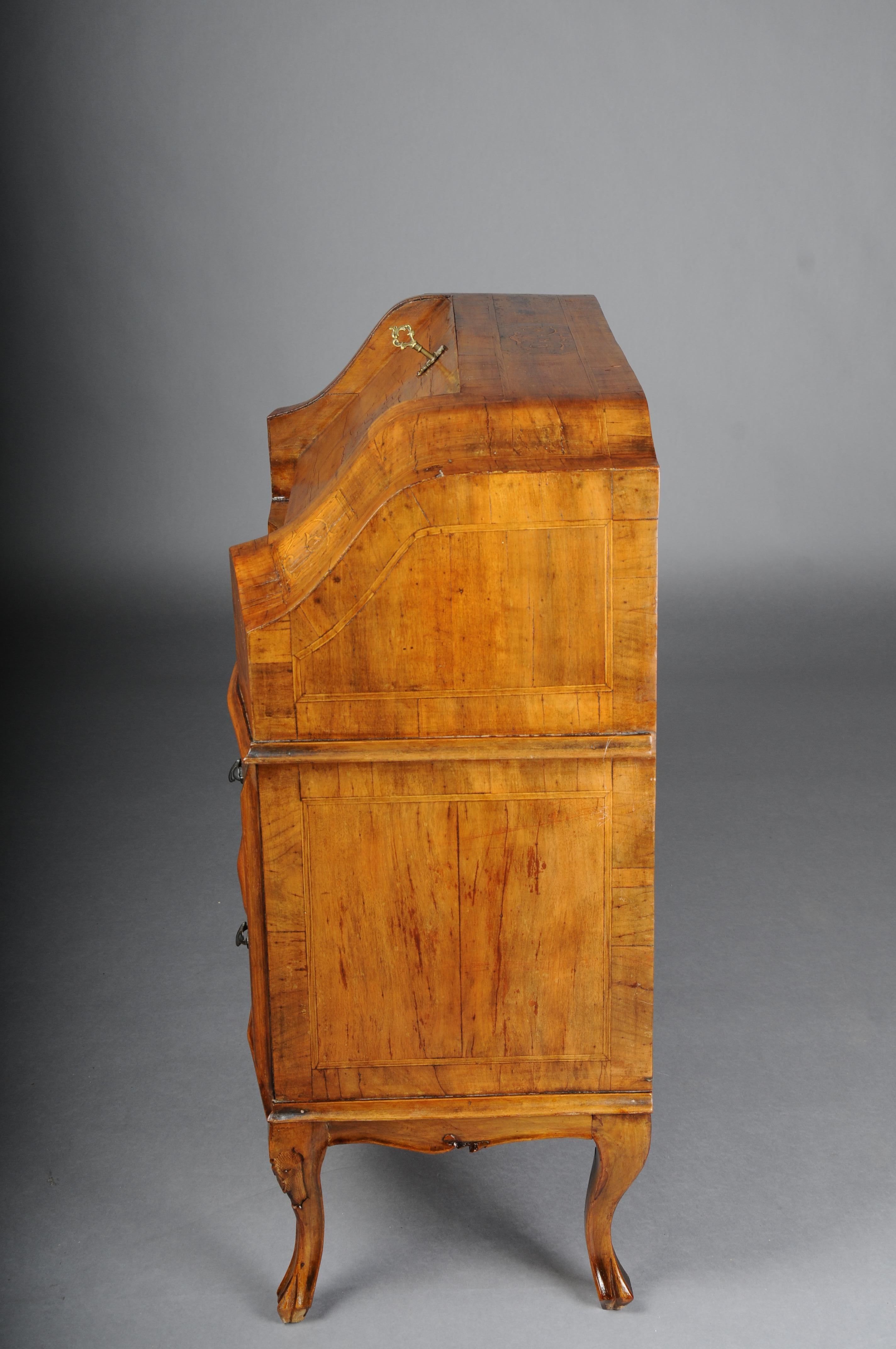 Beautiful antique slanted flap secretary, 20th century. Walnut root veneer. For Sale 3