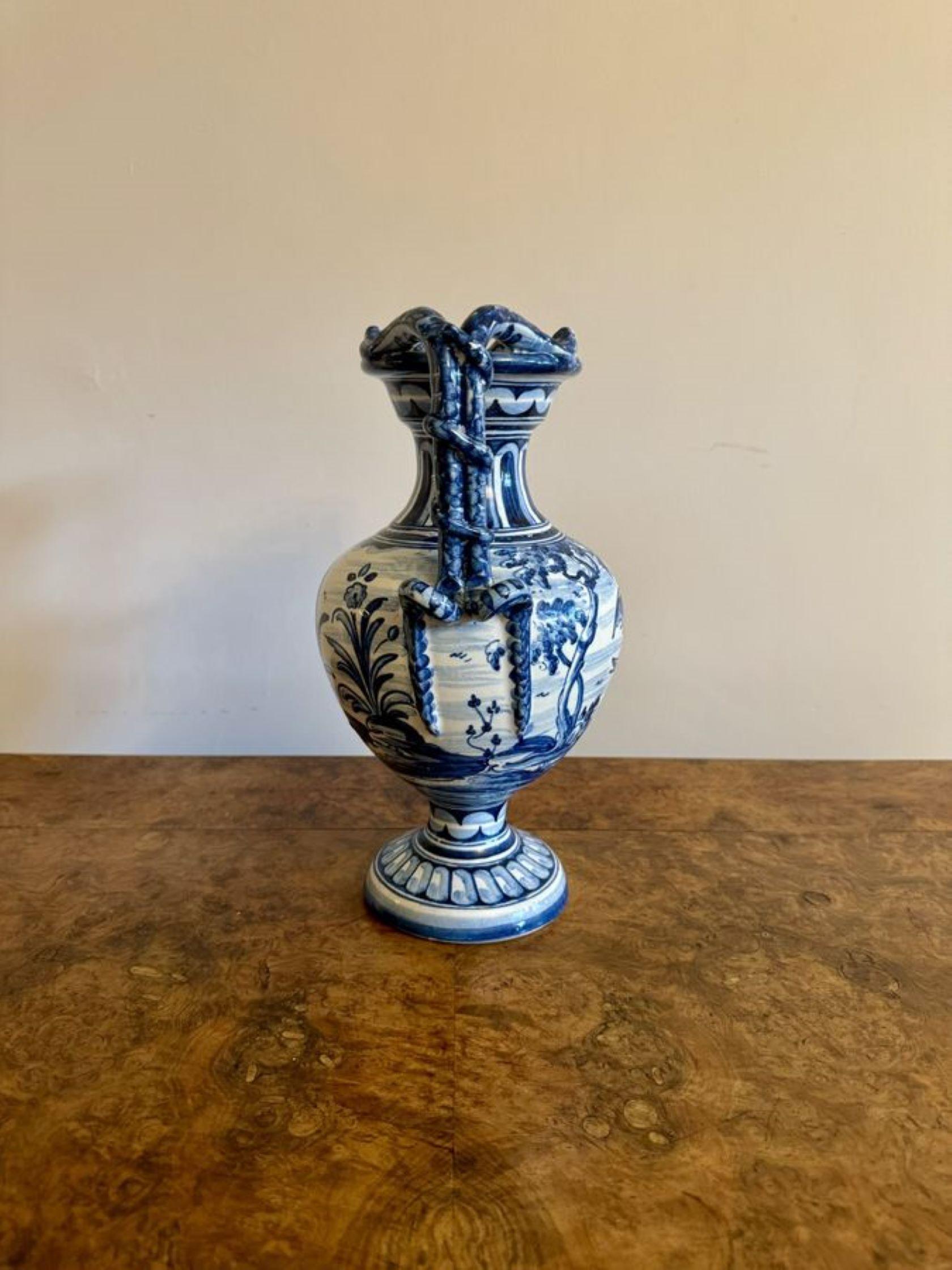 Beautiful antique Talavere blue and white vase  For Sale 2