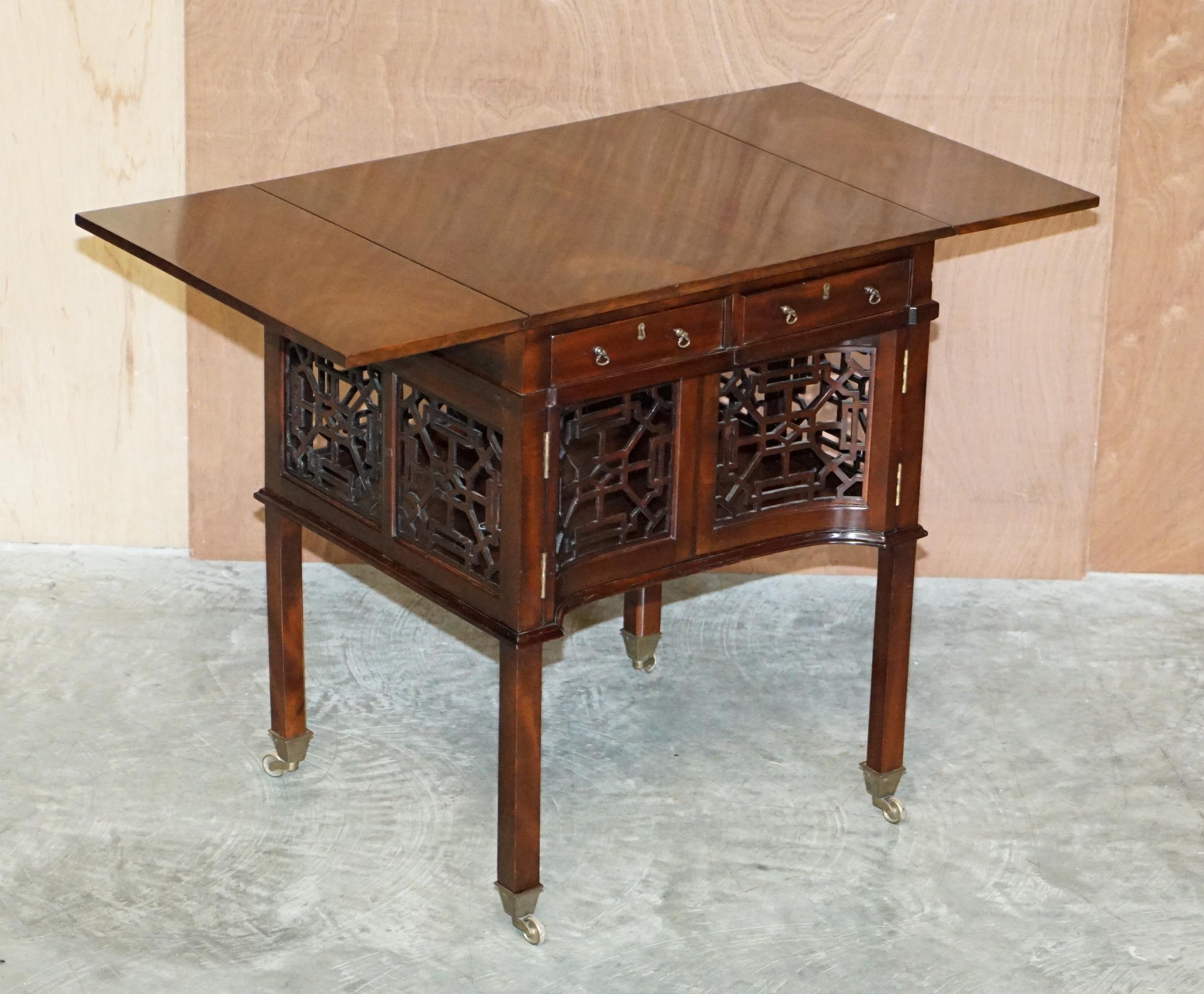 Schöner antiker ausziehbarer Beistelltisch aus Hartholz im Thomas Chippendale-Stil im Angebot 12