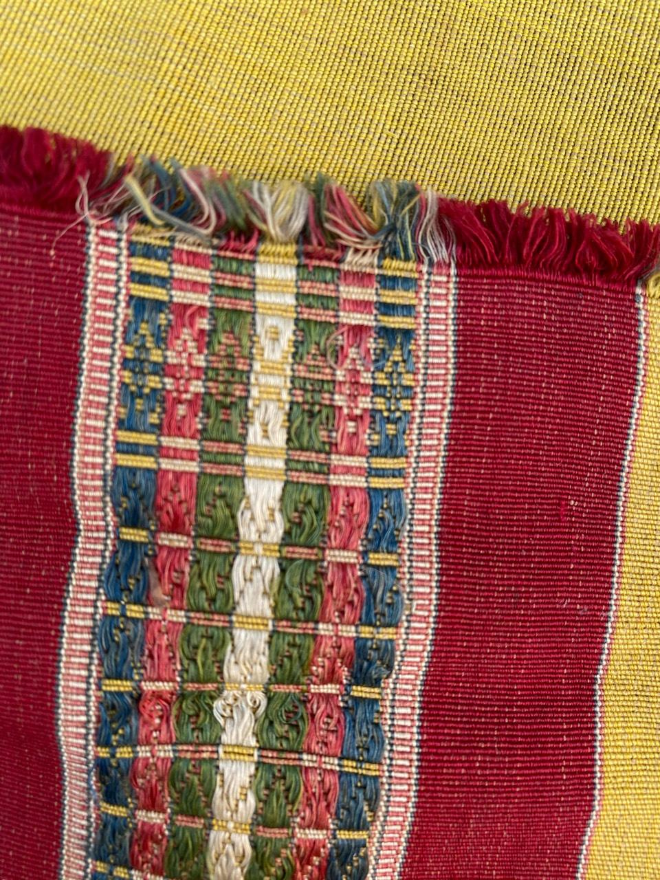 Bobyrug's Beautiful Antique Tunisian Long Woven Tissue (Seide) im Angebot