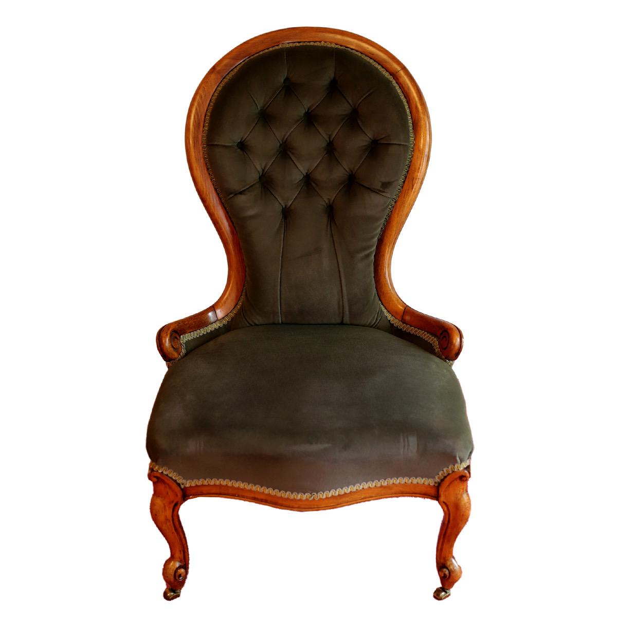 Late Victorian Beautiful Antique Victorian Walnut Lady’s Chair  For Sale