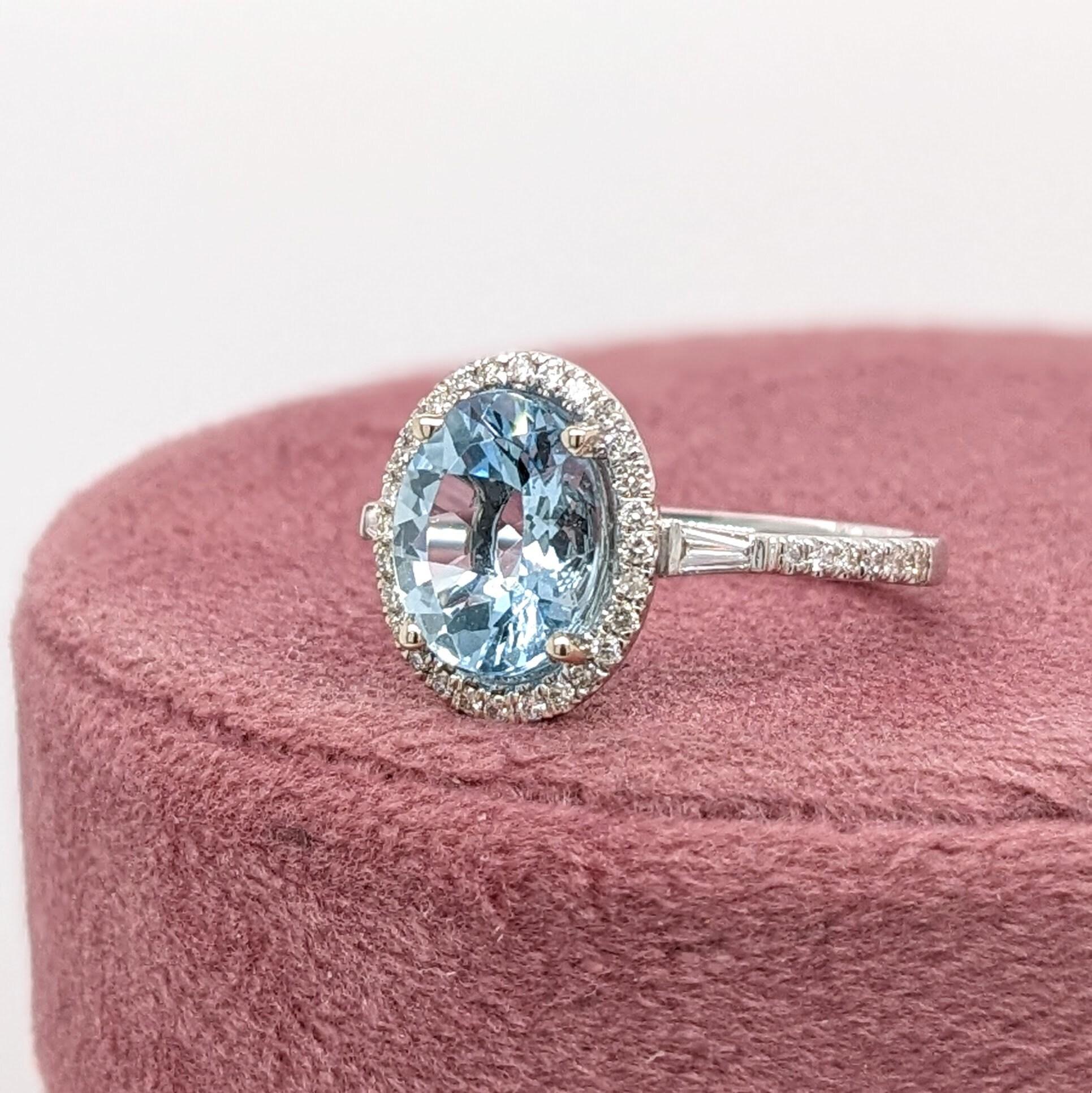 Art Deco Beautiful Aquamarine Ring in Solid 14K White Gold with a Halo of Natural Diamond