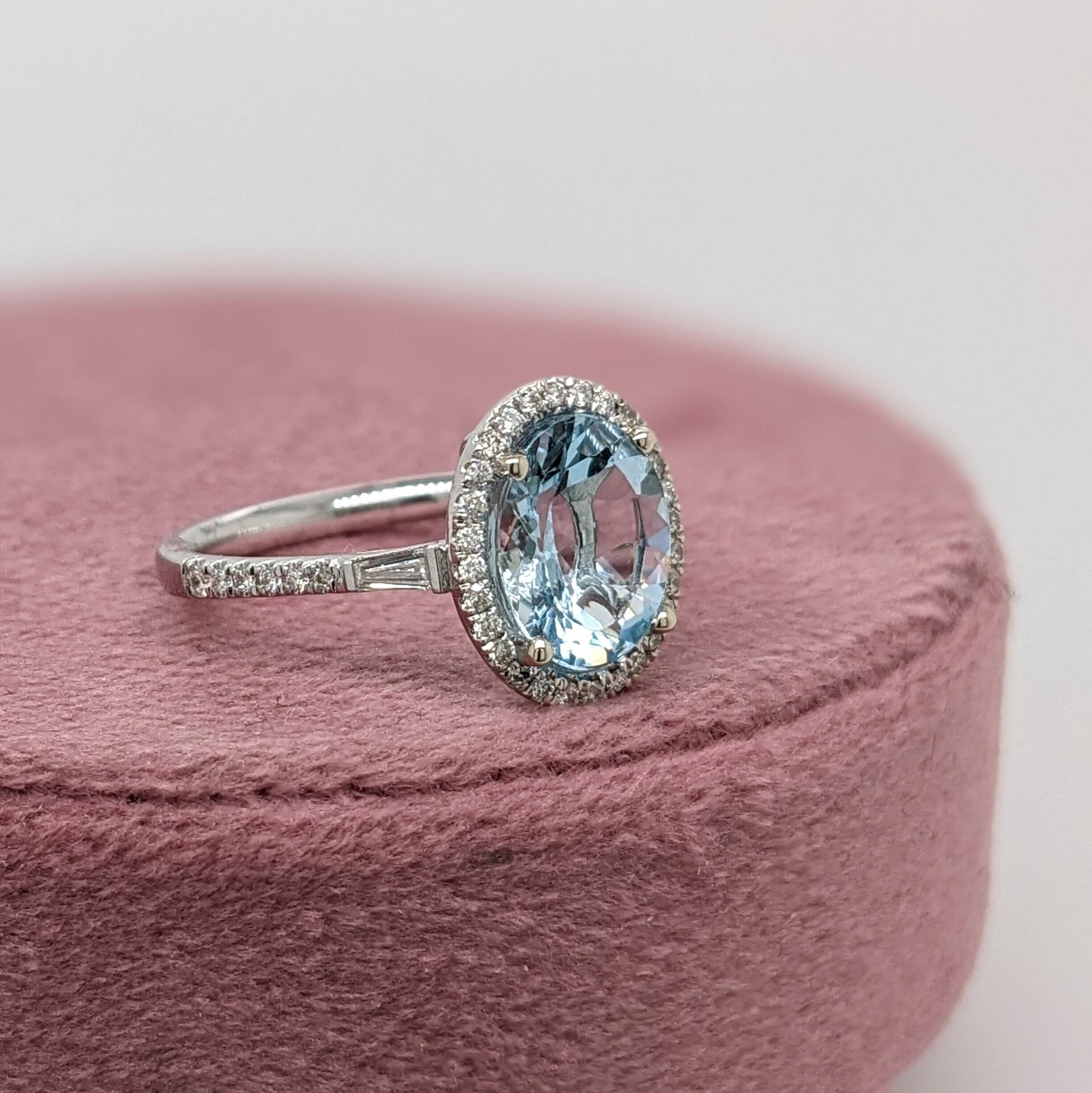 1.7ct Aquamarine Ring w Earth Mined Diamonds in Solid 14K White Gold Oval 10x8mm In New Condition In Columbus, OH