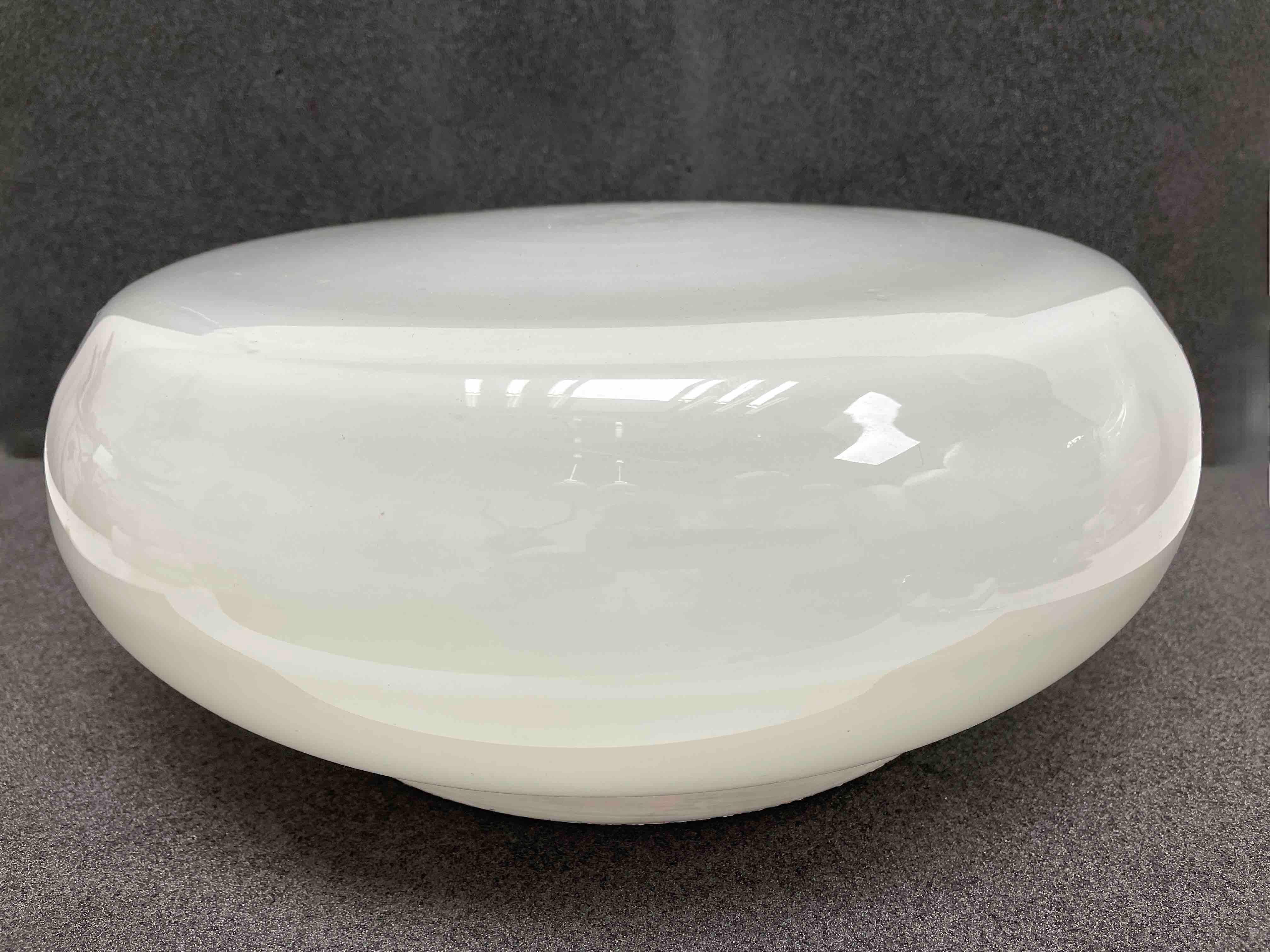Beautiful Art Deco Bauhaus Style Flush Mount Milk Glass Germany 1960s In Good Condition For Sale In Nuernberg, DE